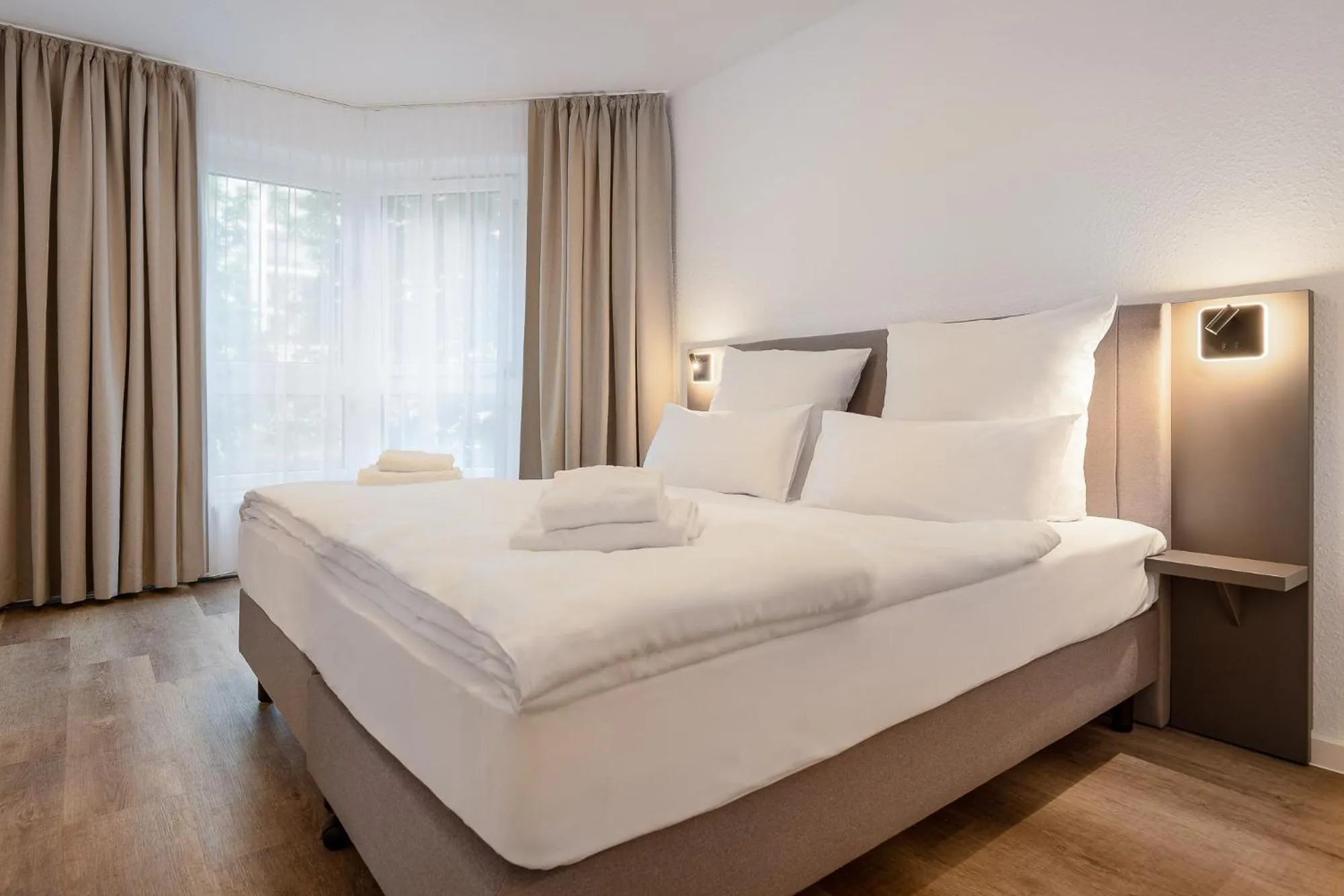 Bedroom, Bed in Apartments am Brandenburger Tor