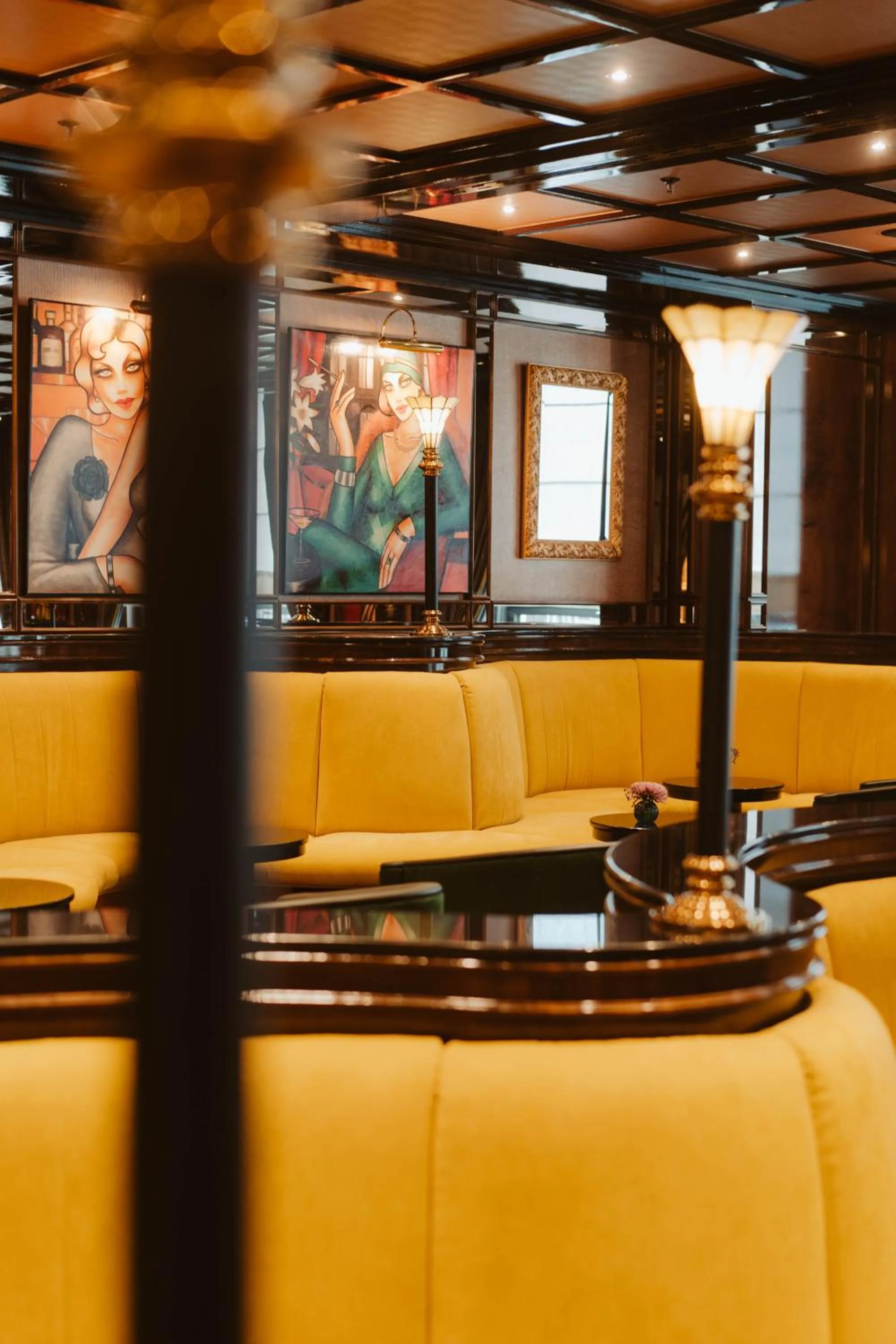 Lounge or bar in JW Marriott Hotel Berlin