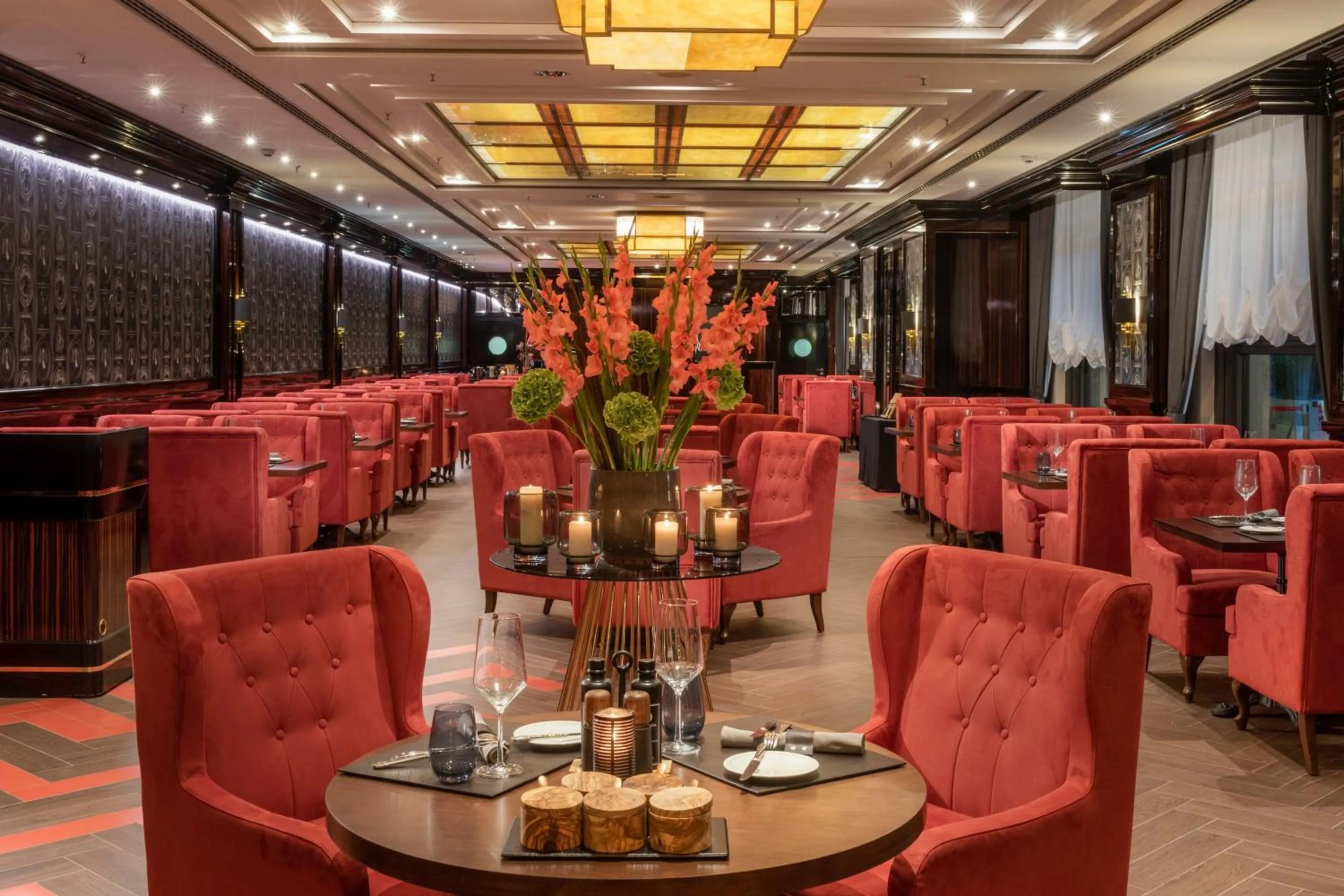 Restaurant/places to eat in JW Marriott Hotel Berlin