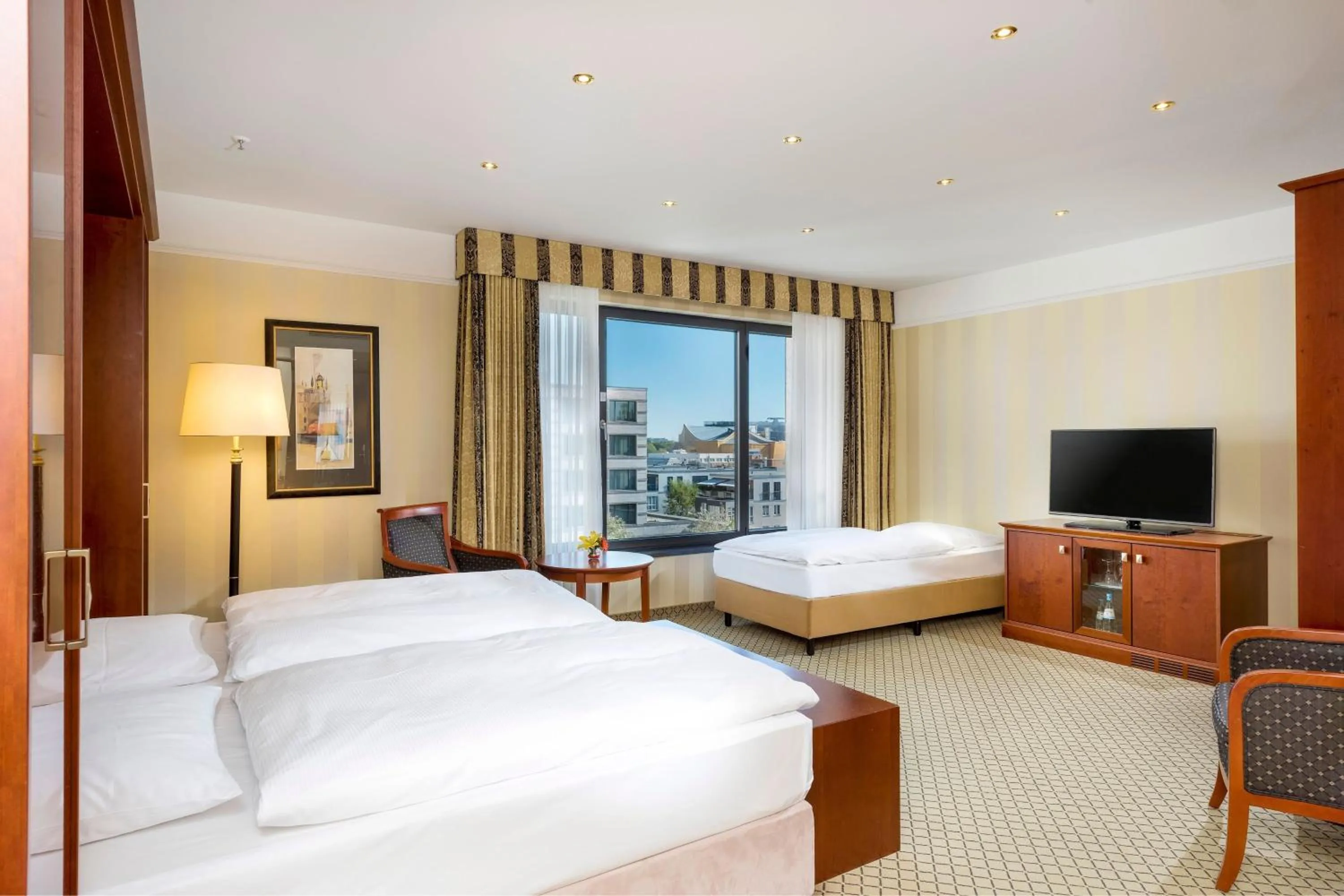 Photo of the whole room, Bed in JW Marriott Hotel Berlin