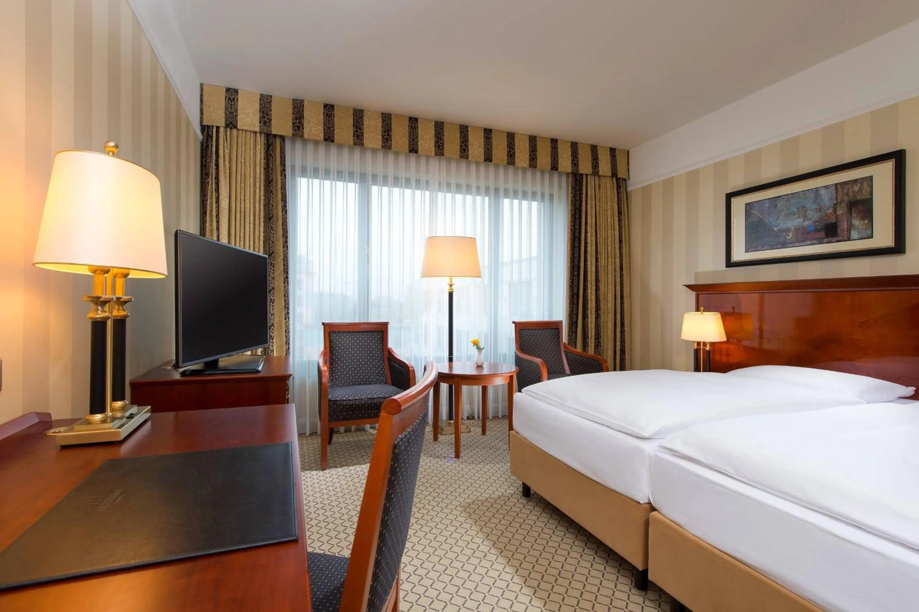 Living room, Bed in JW Marriott Hotel Berlin