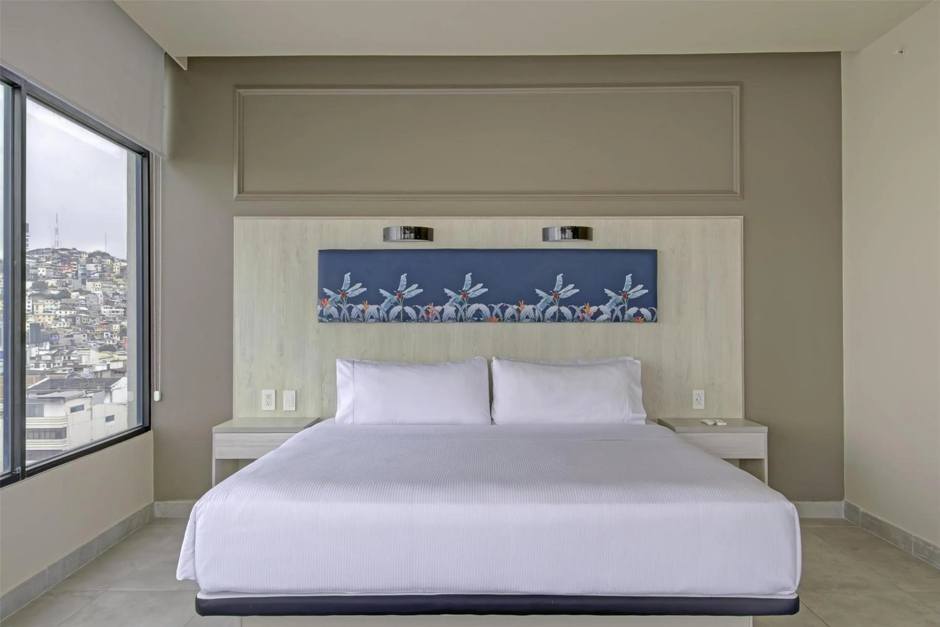 Bed in DoubleTree by Hilton Guayaquil