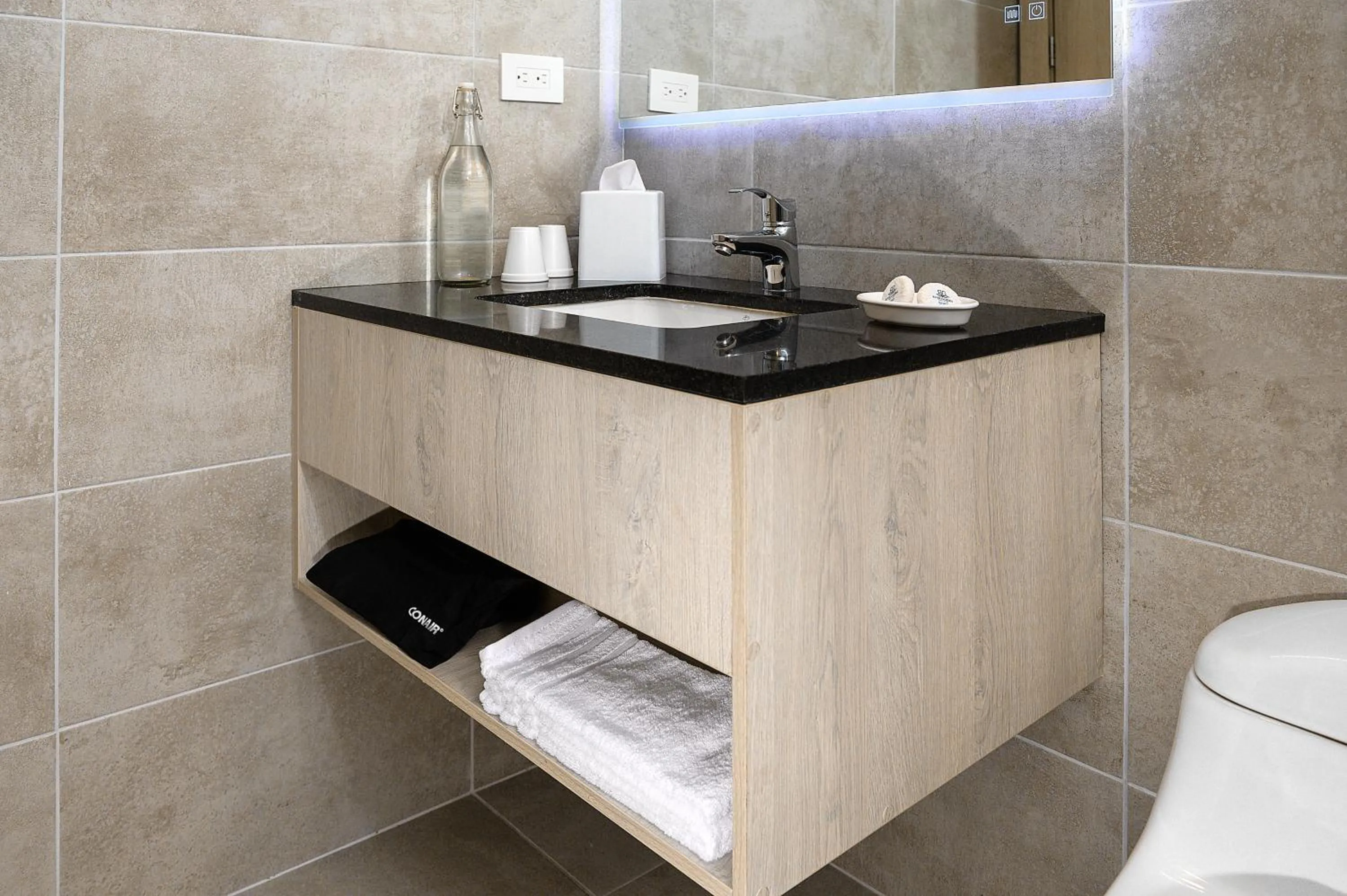 Bathroom in DoubleTree by Hilton Guayaquil