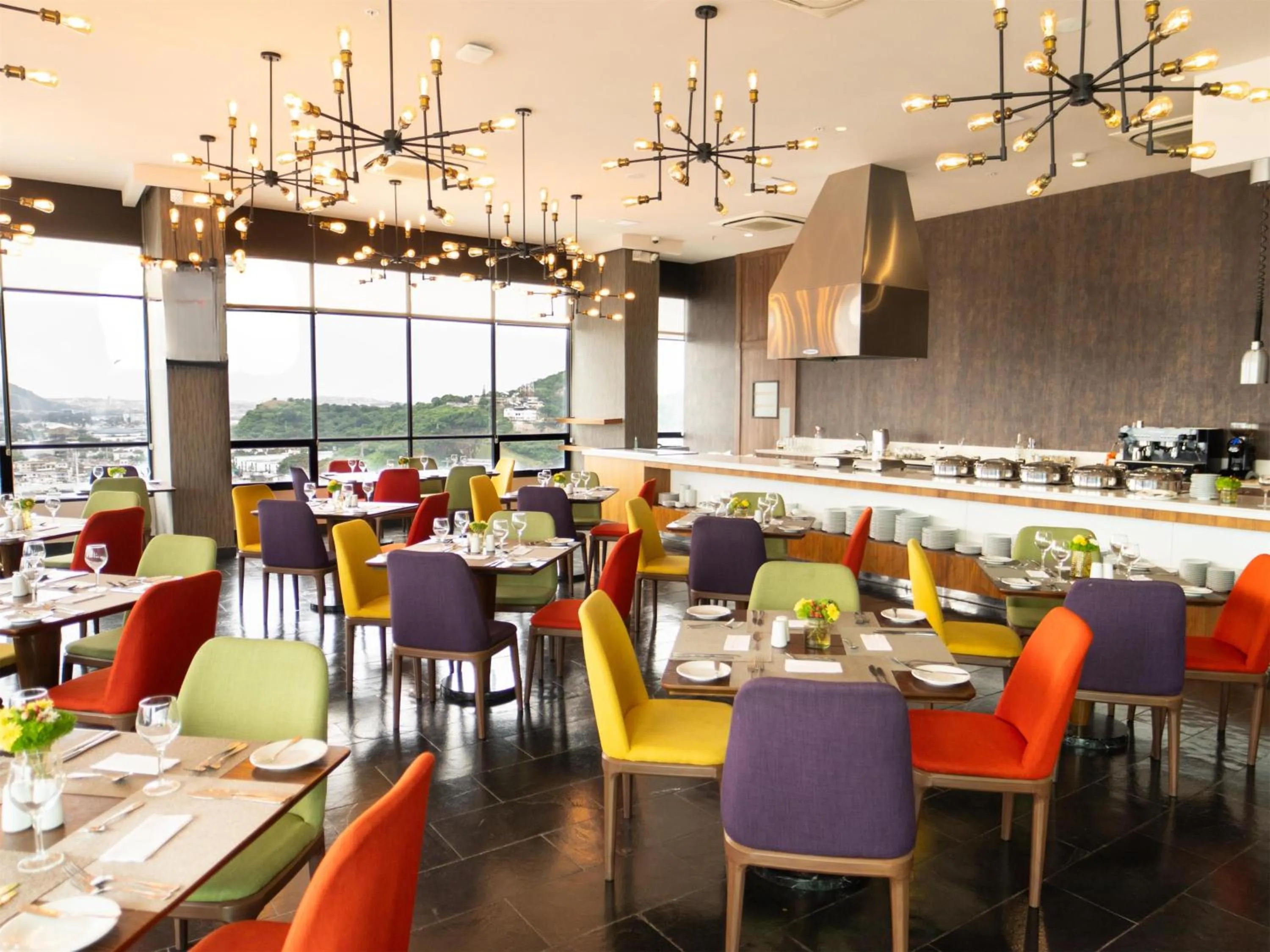 Restaurant/places to eat in DoubleTree by Hilton Guayaquil