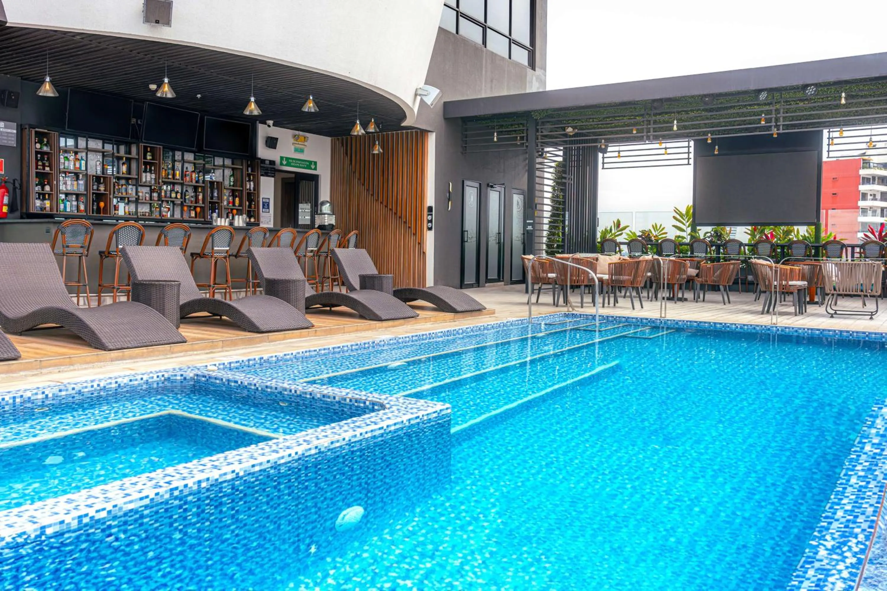 Pool view in DoubleTree by Hilton Guayaquil