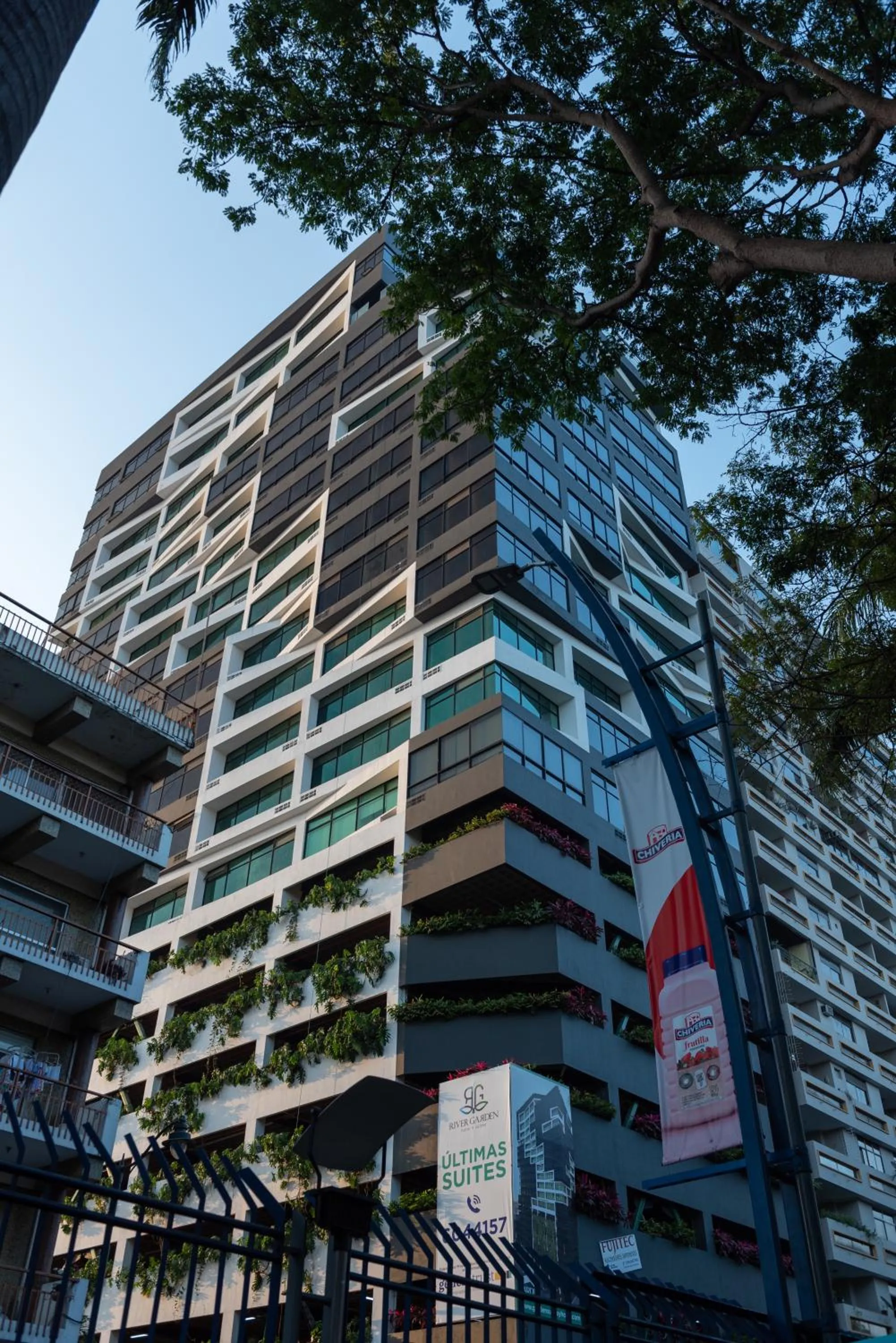 Property building in DoubleTree by Hilton Guayaquil