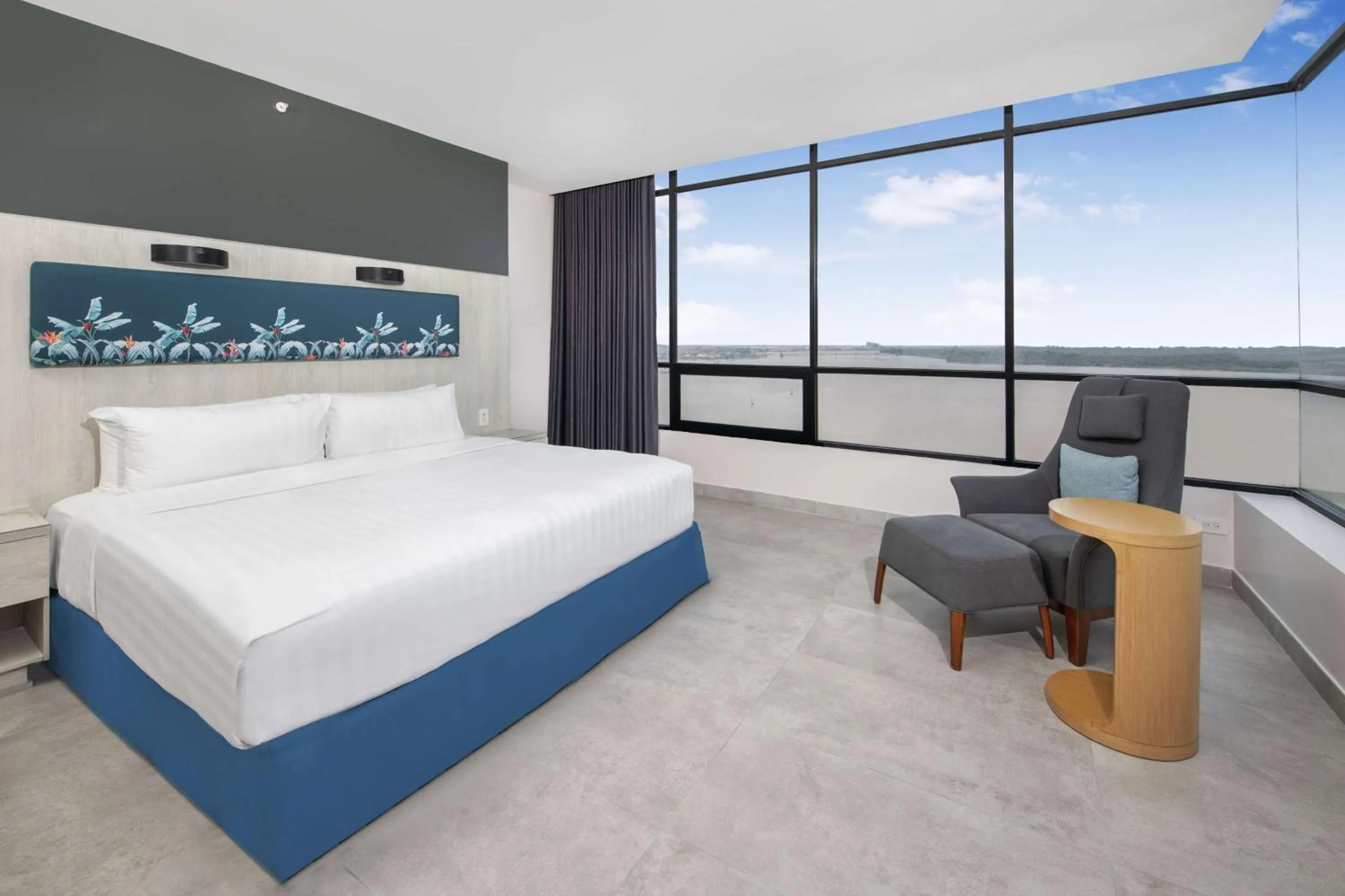 Bed in DoubleTree by Hilton Guayaquil