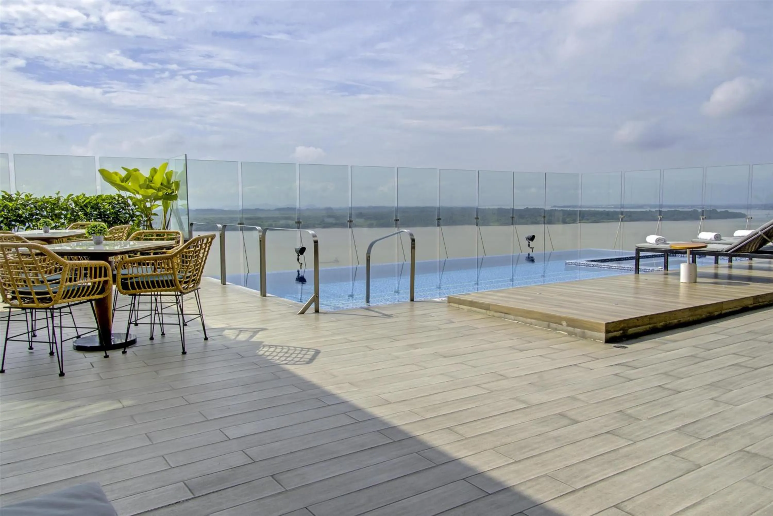 Pool view in DoubleTree by Hilton Guayaquil