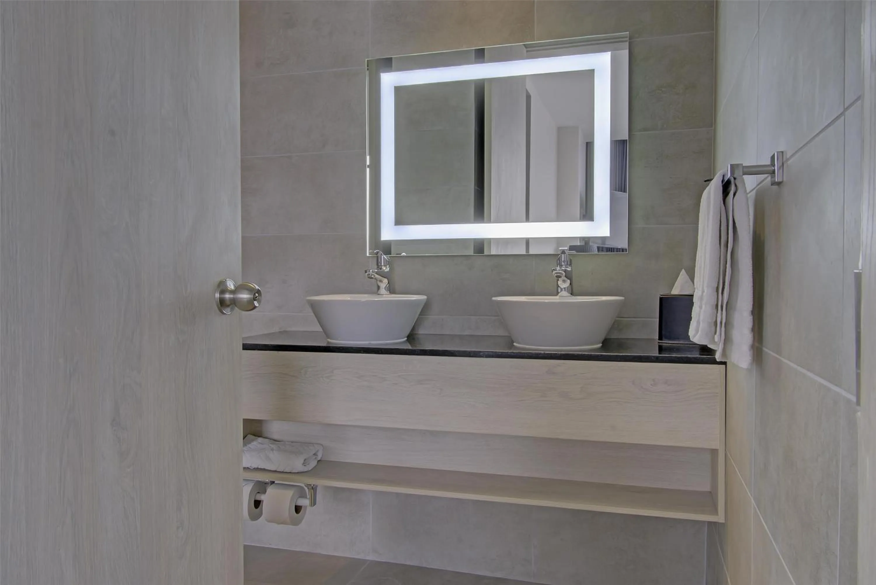 Bathroom in DoubleTree by Hilton Guayaquil