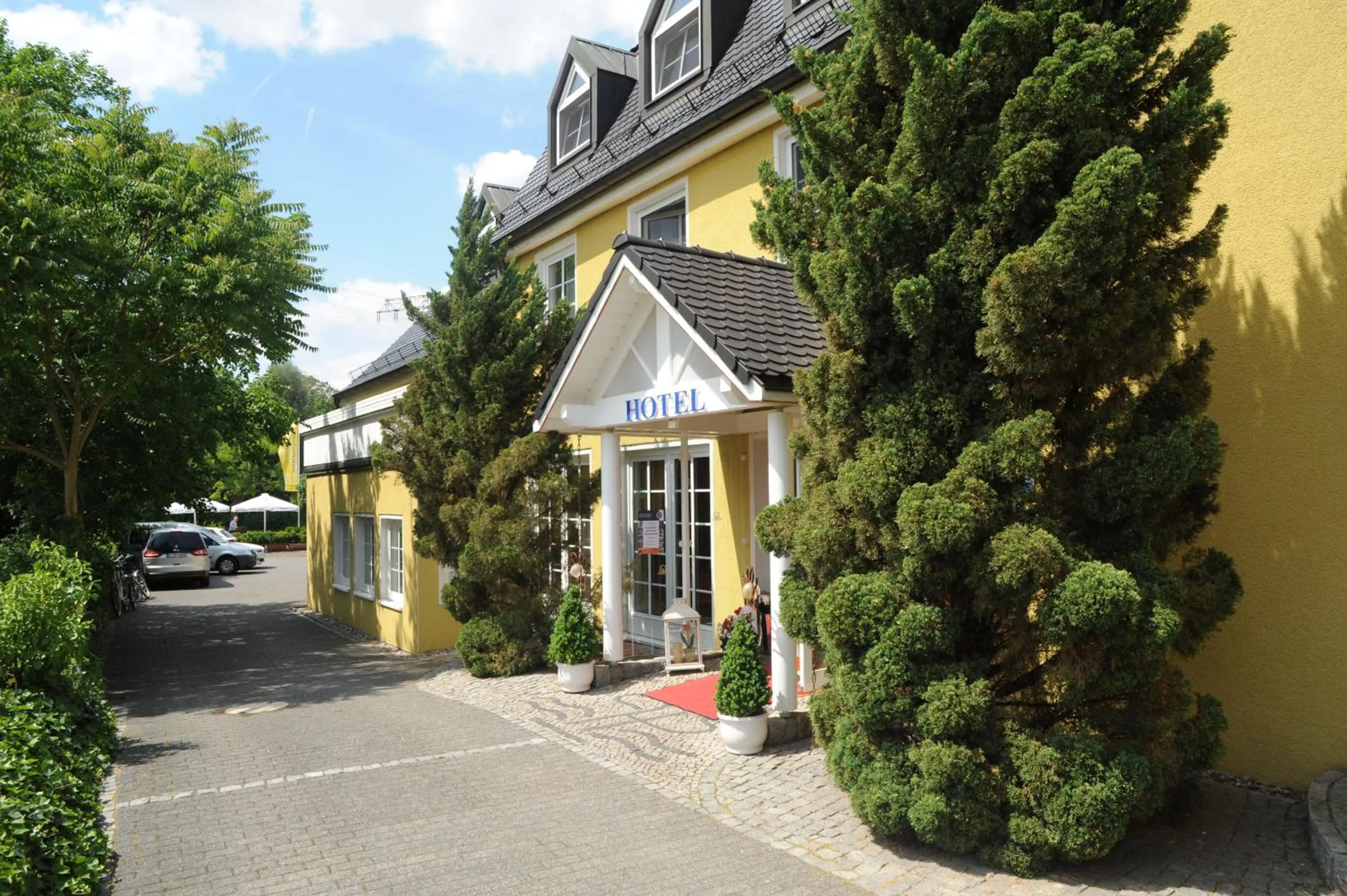 Facade/entrance in Apart Hotel Haveltreff