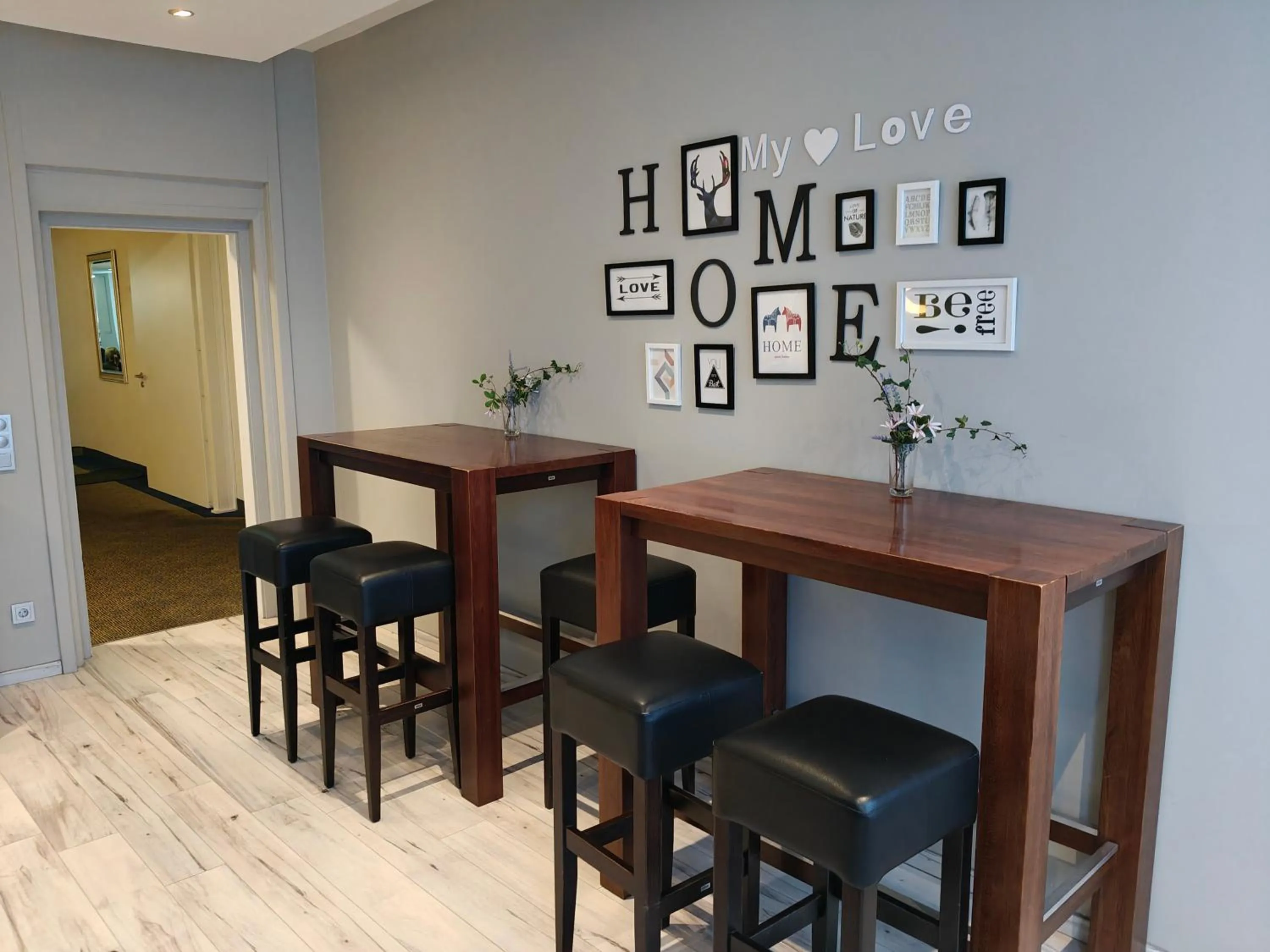 Lobby or reception in Mercure Hotel Lüdenscheid