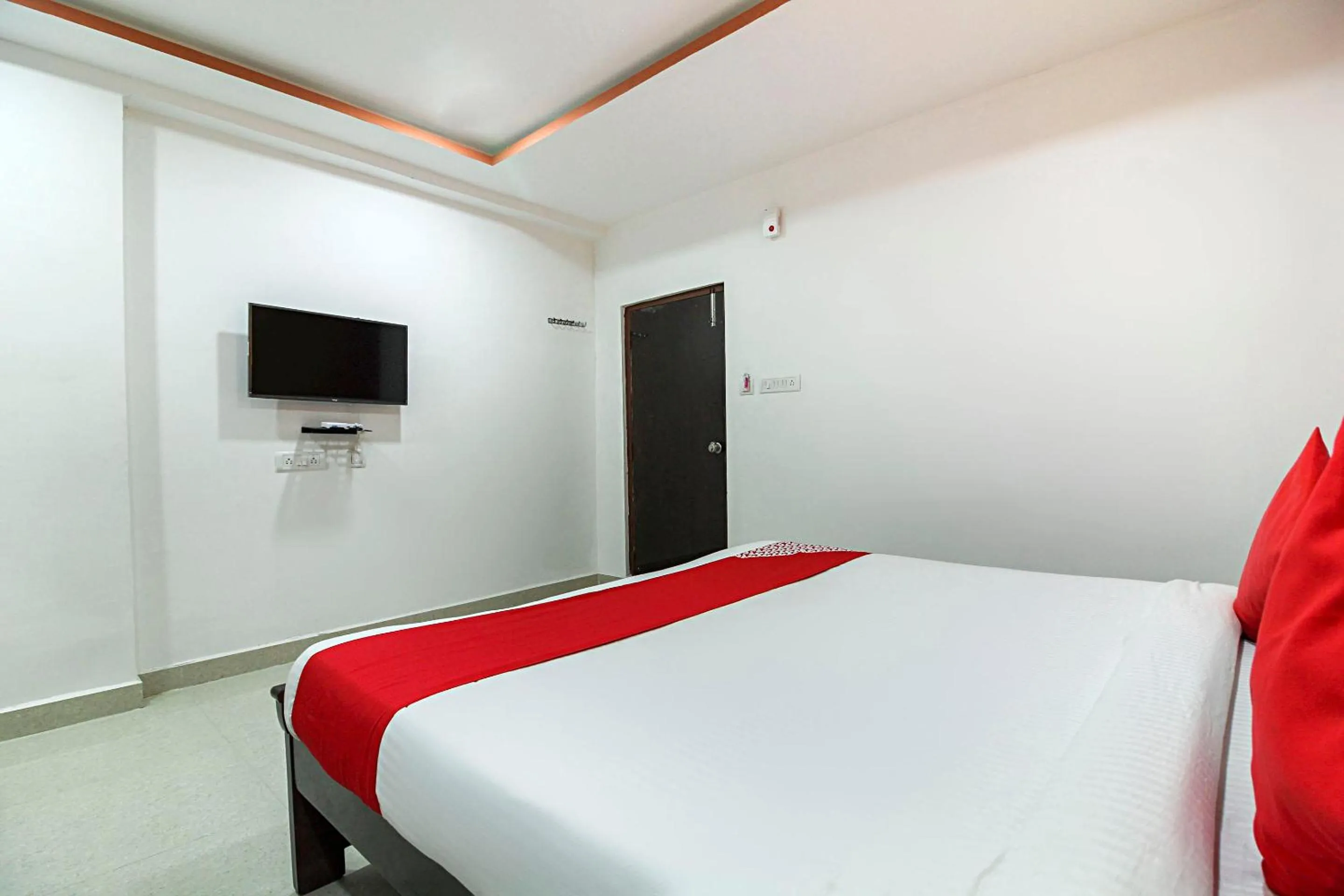 Bedroom, Bed in Super Hotel O New Cyber Grand Madhapur
