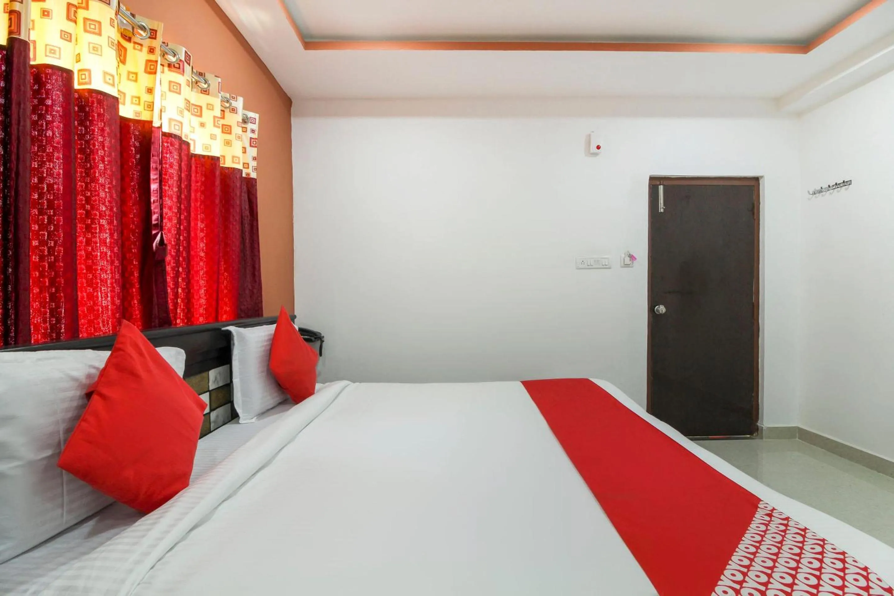 Bedroom, Bed in Hotel O New Cyber Grand Madhapur