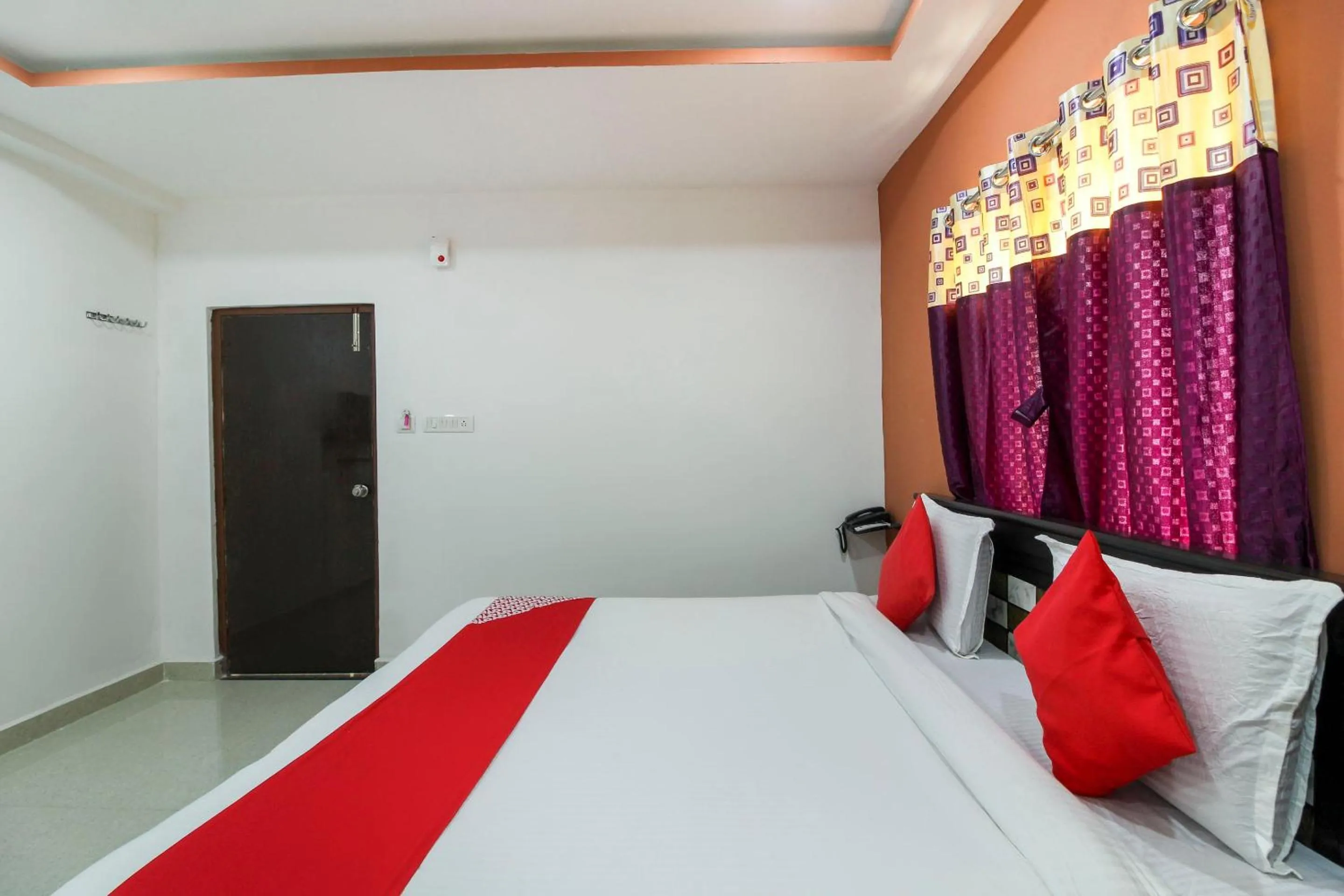 Bedroom, Bed in Super Hotel O New Cyber Grand Madhapur