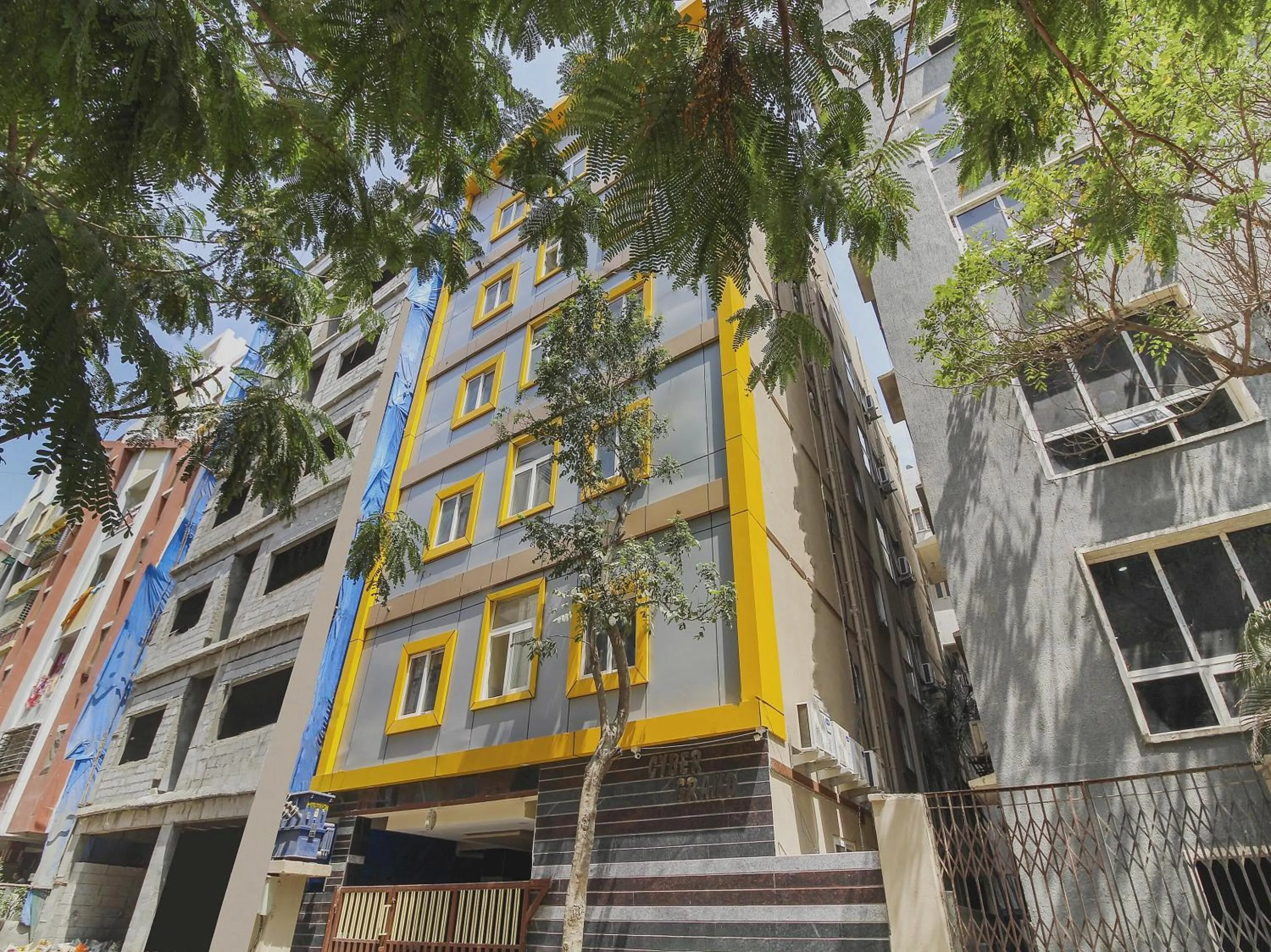 Facade/entrance in Super Hotel O New Cyber Grand Madhapur