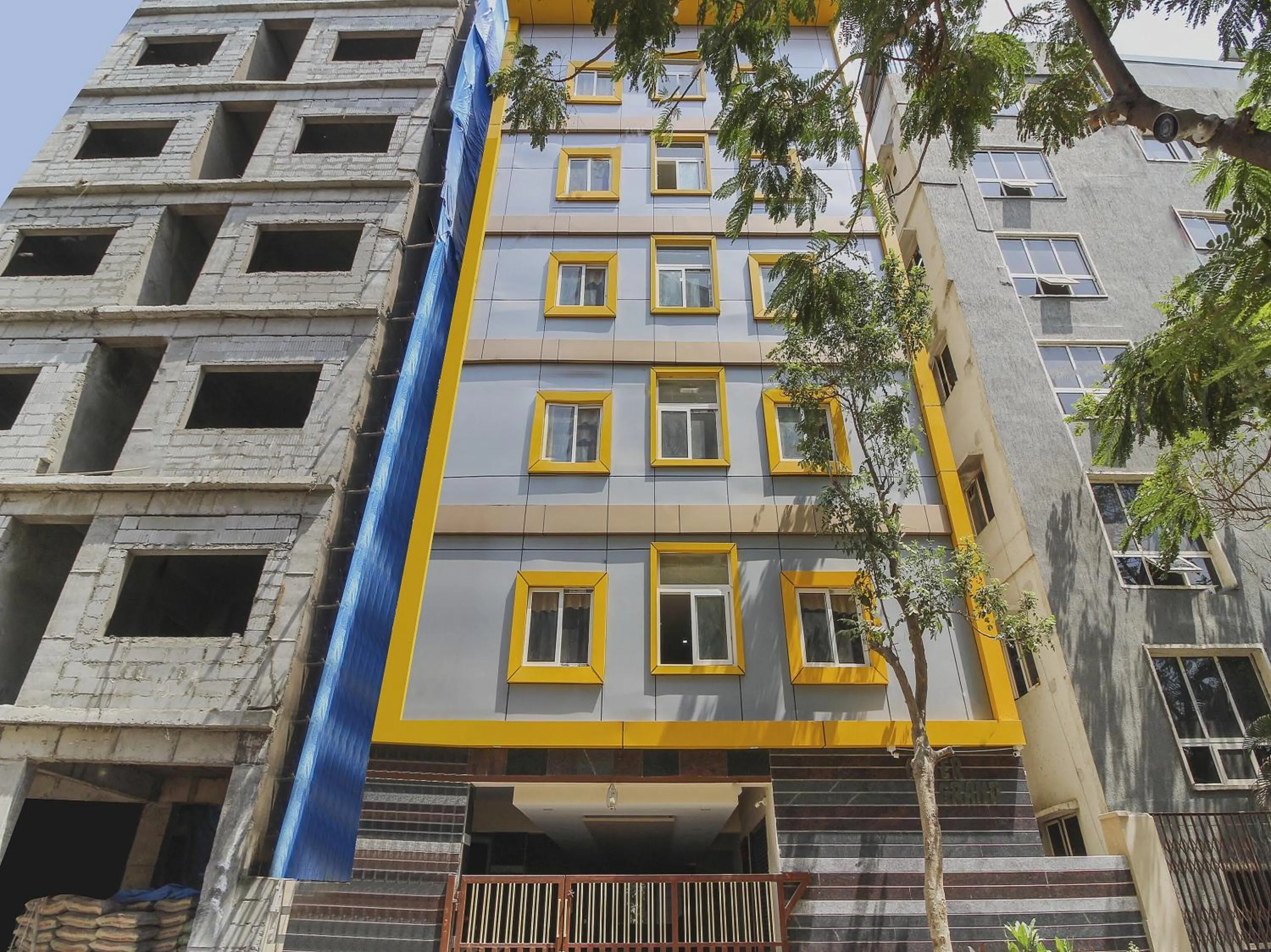 Facade/entrance in Super Hotel O New Cyber Grand Madhapur