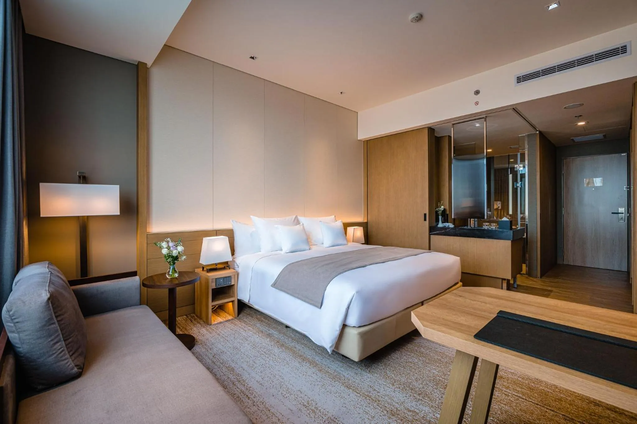 Bedroom, Bed in Hotel Nikko Hai Phong