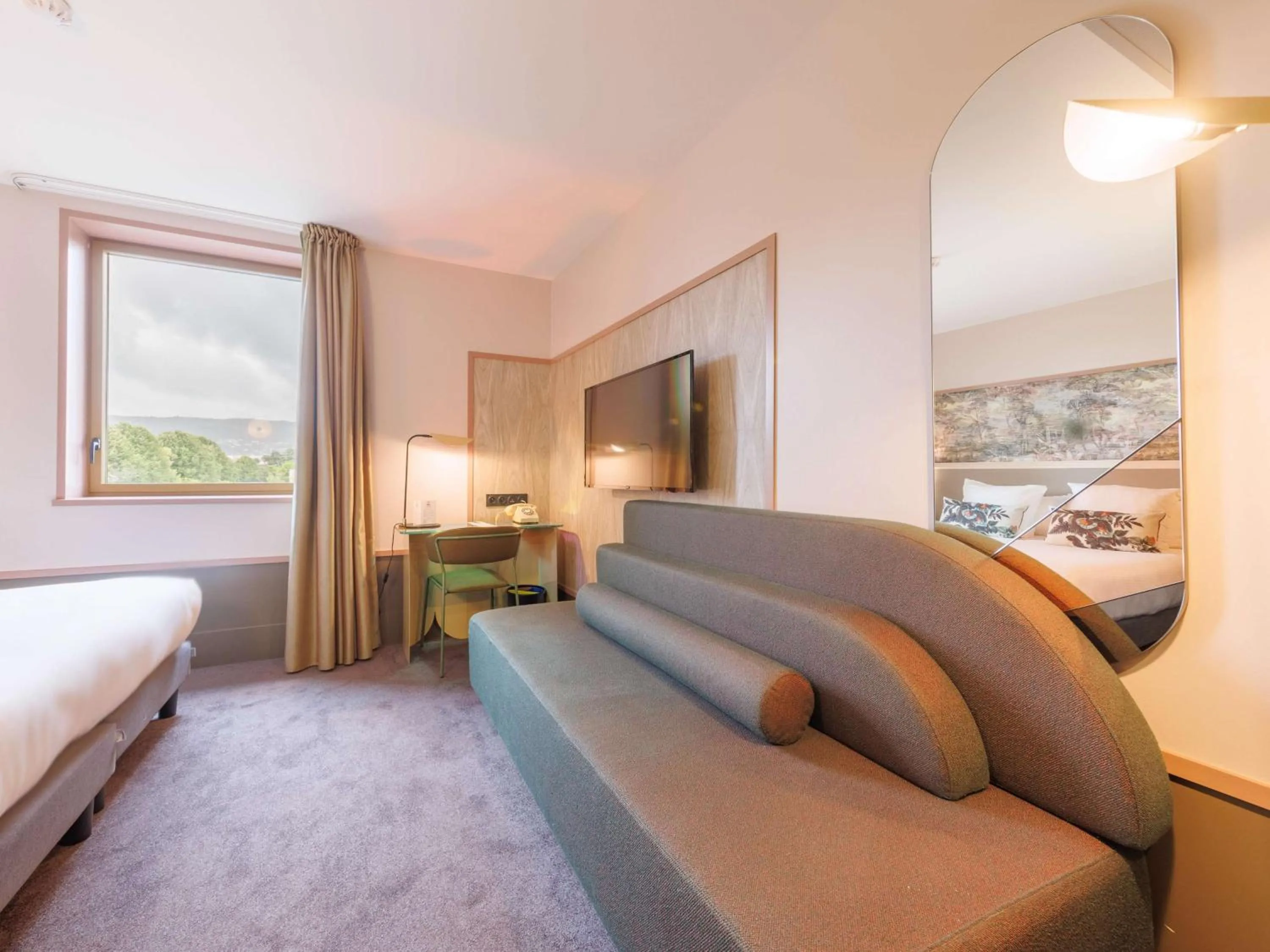 Bedroom, Bed in Aiden by Best Western Clermont-Ferrand Hotel & Spa