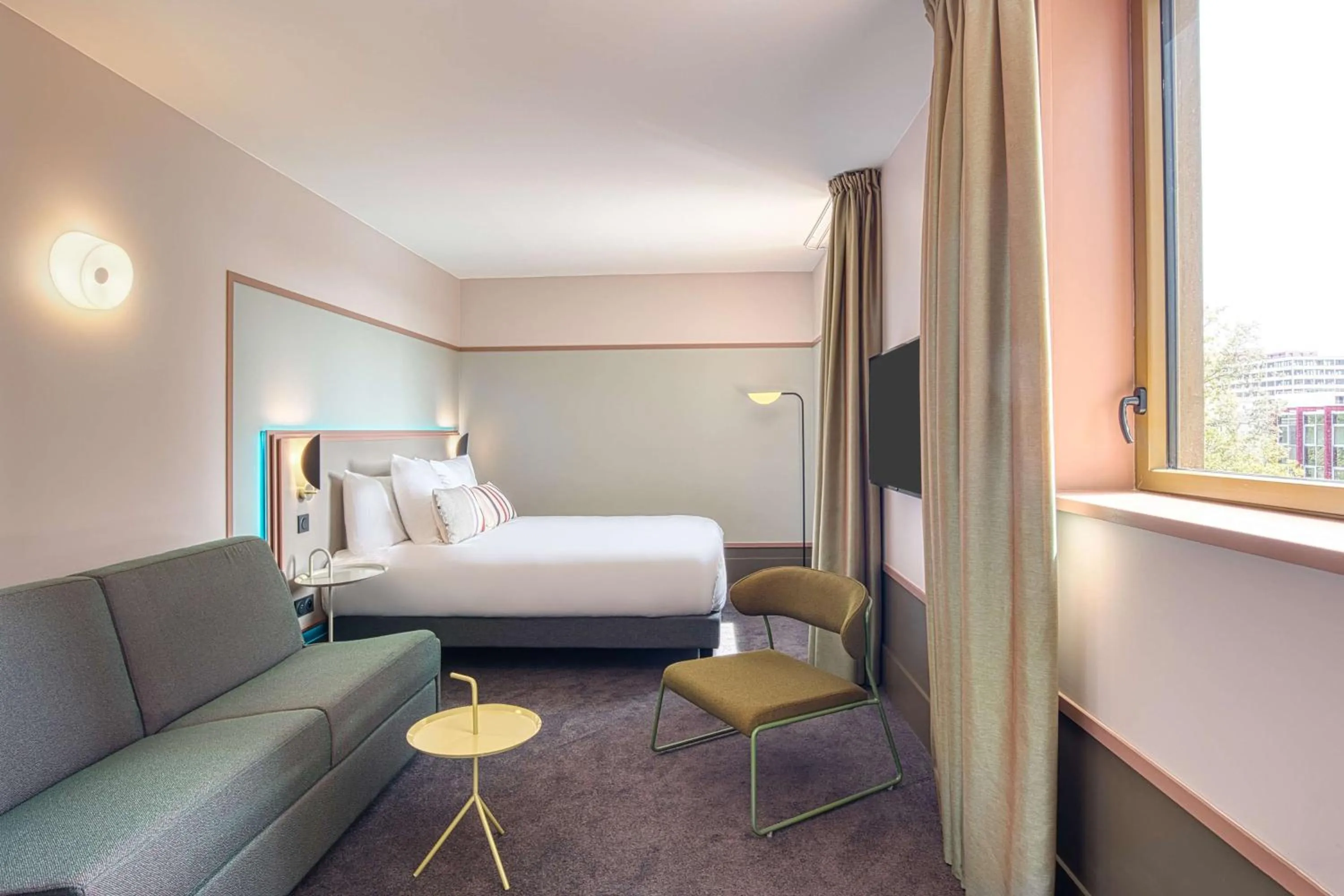 Bedroom, Bed in Aiden by Best Western Clermont-Ferrand Hotel & Spa