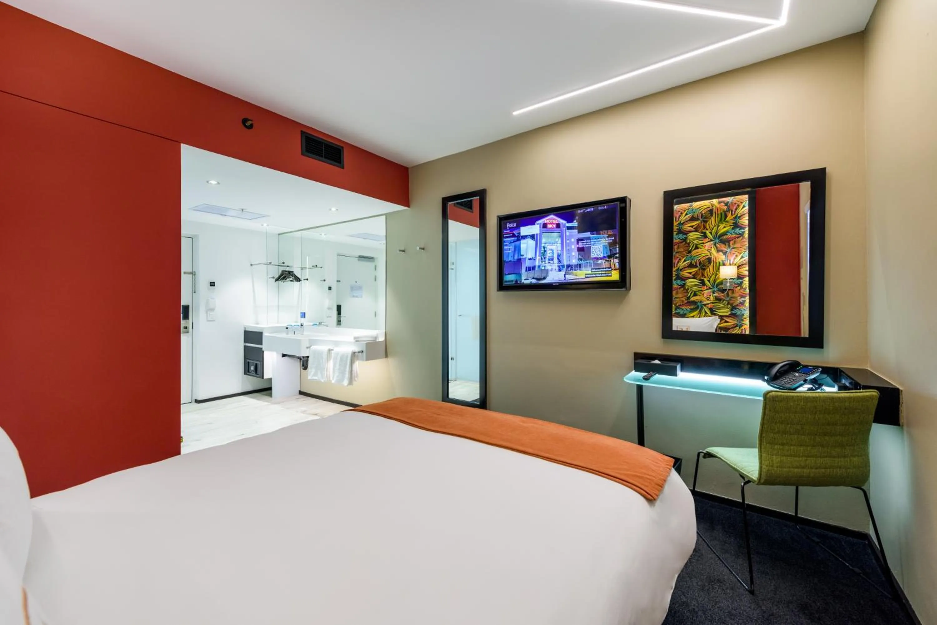 Bed in Hotel Sky Sandton