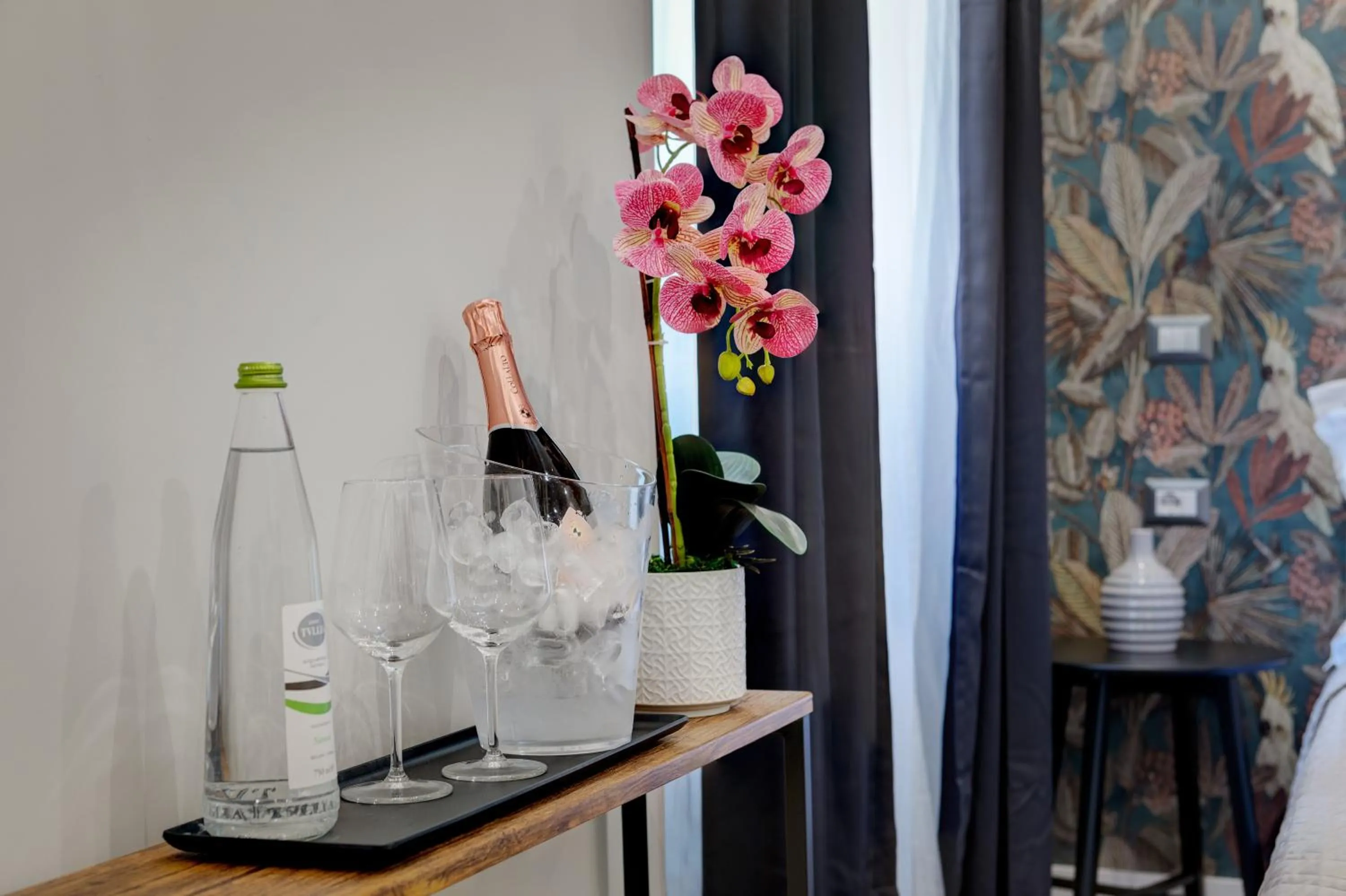 Drinks in The Venue Sistina