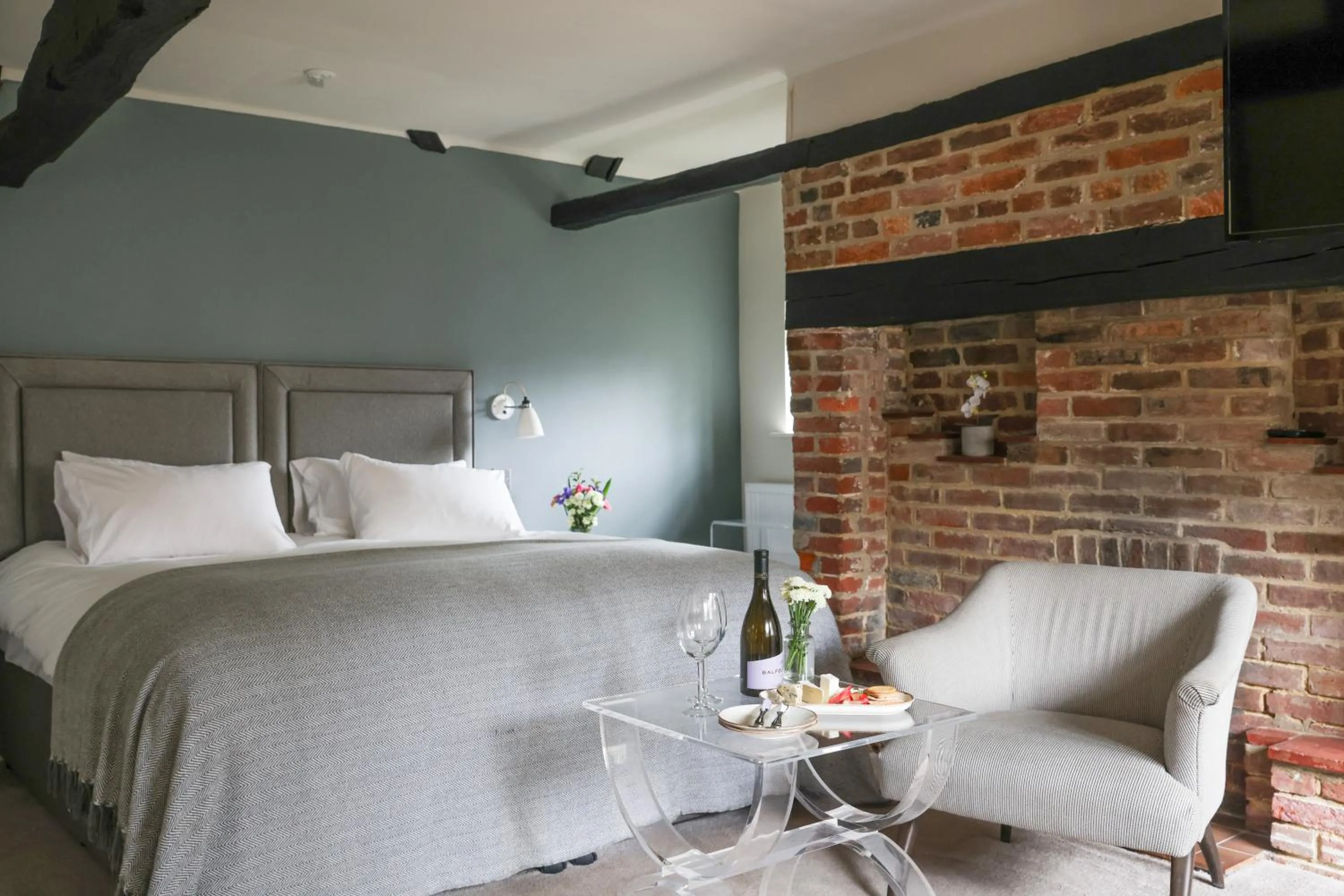 Bedroom, Bed in The Swan at Forest Row