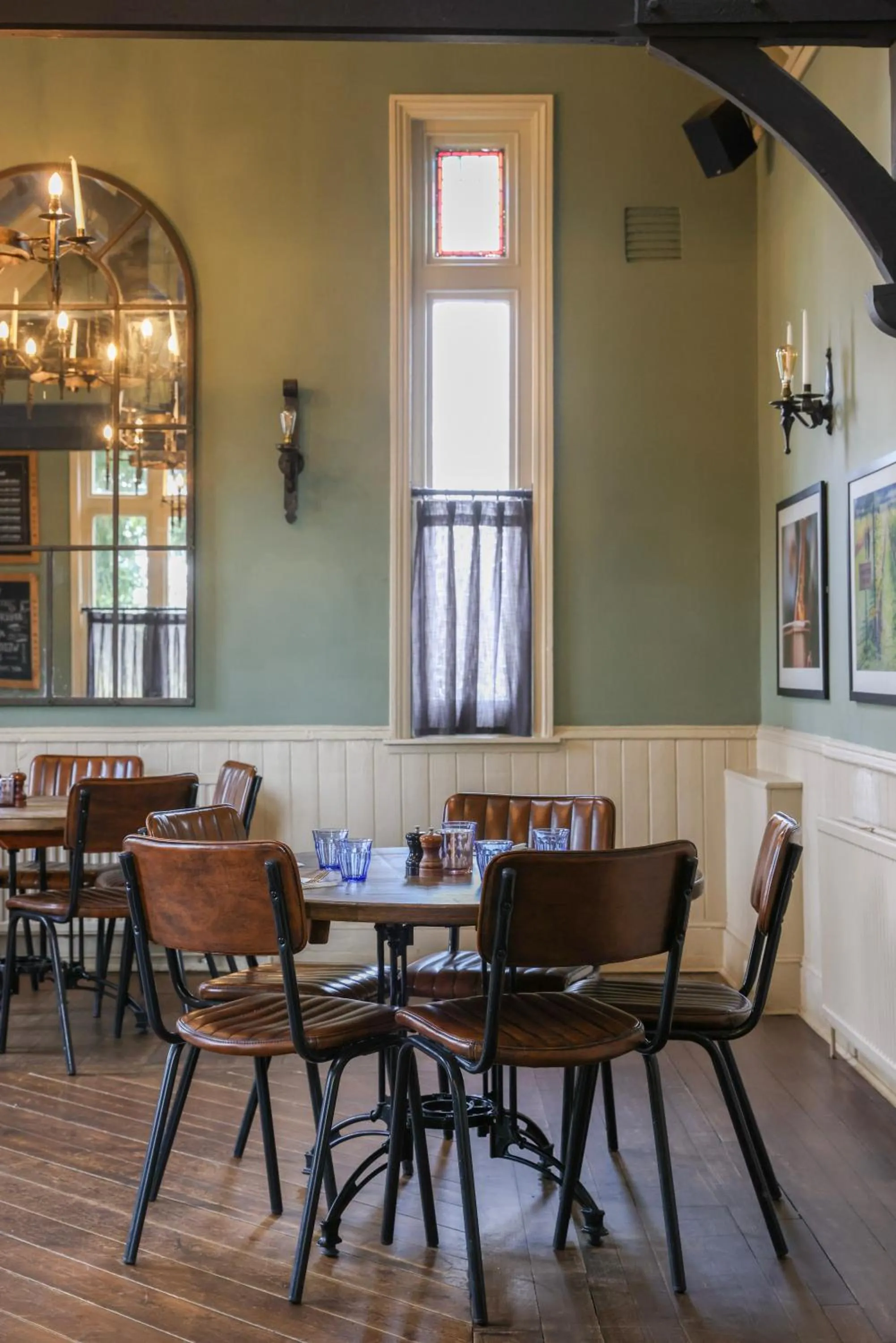 Restaurant/places to eat in The Swan at Forest Row