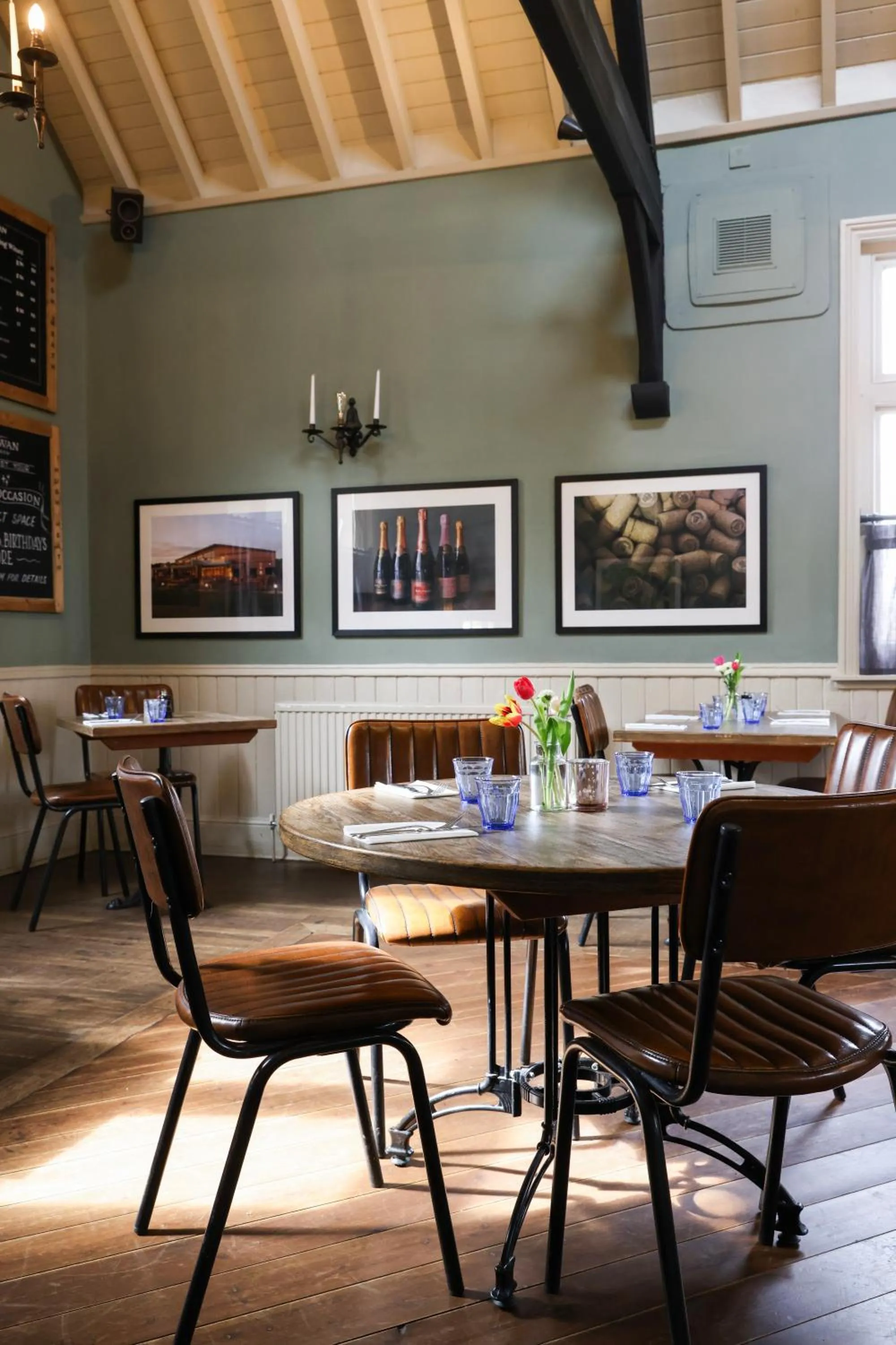 Restaurant/places to eat in The Swan at Forest Row