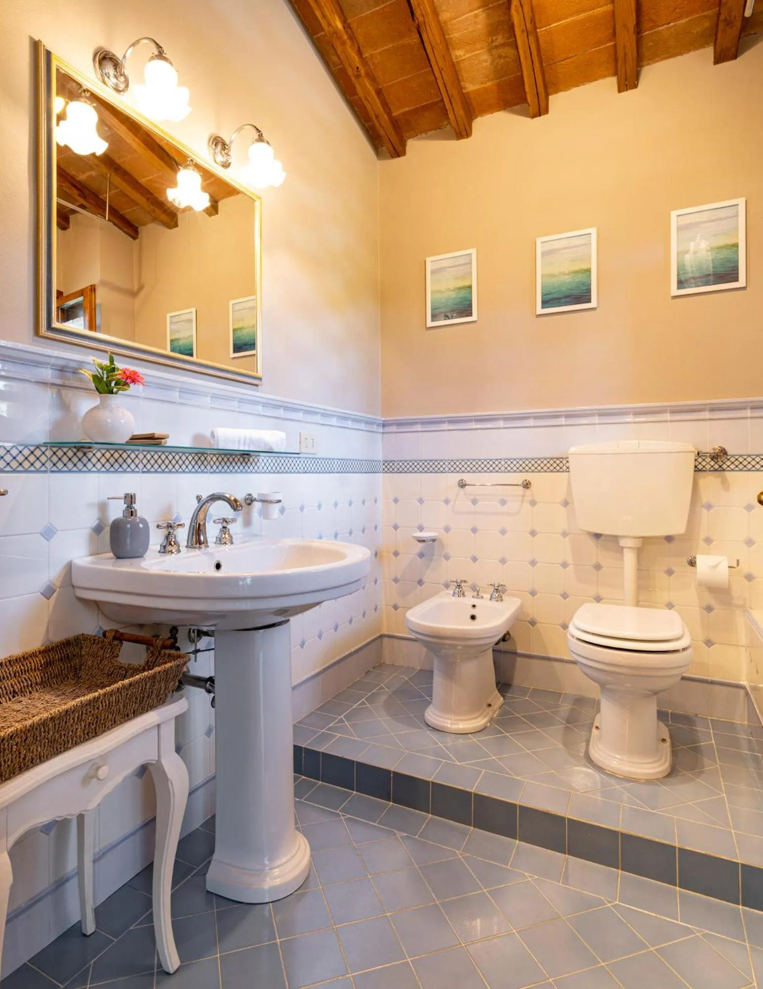 Toilet in GHIZZOLO Residence - Refurbished Pool 2025