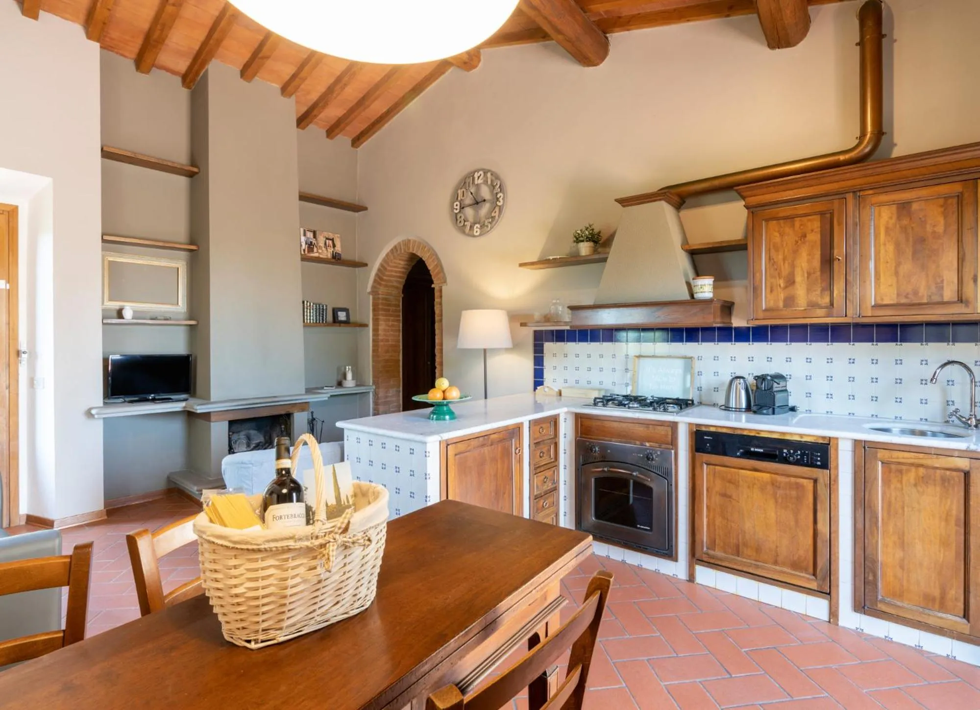 Kitchen or kitchenette in GHIZZOLO Residence - Refurbished Pool 2025