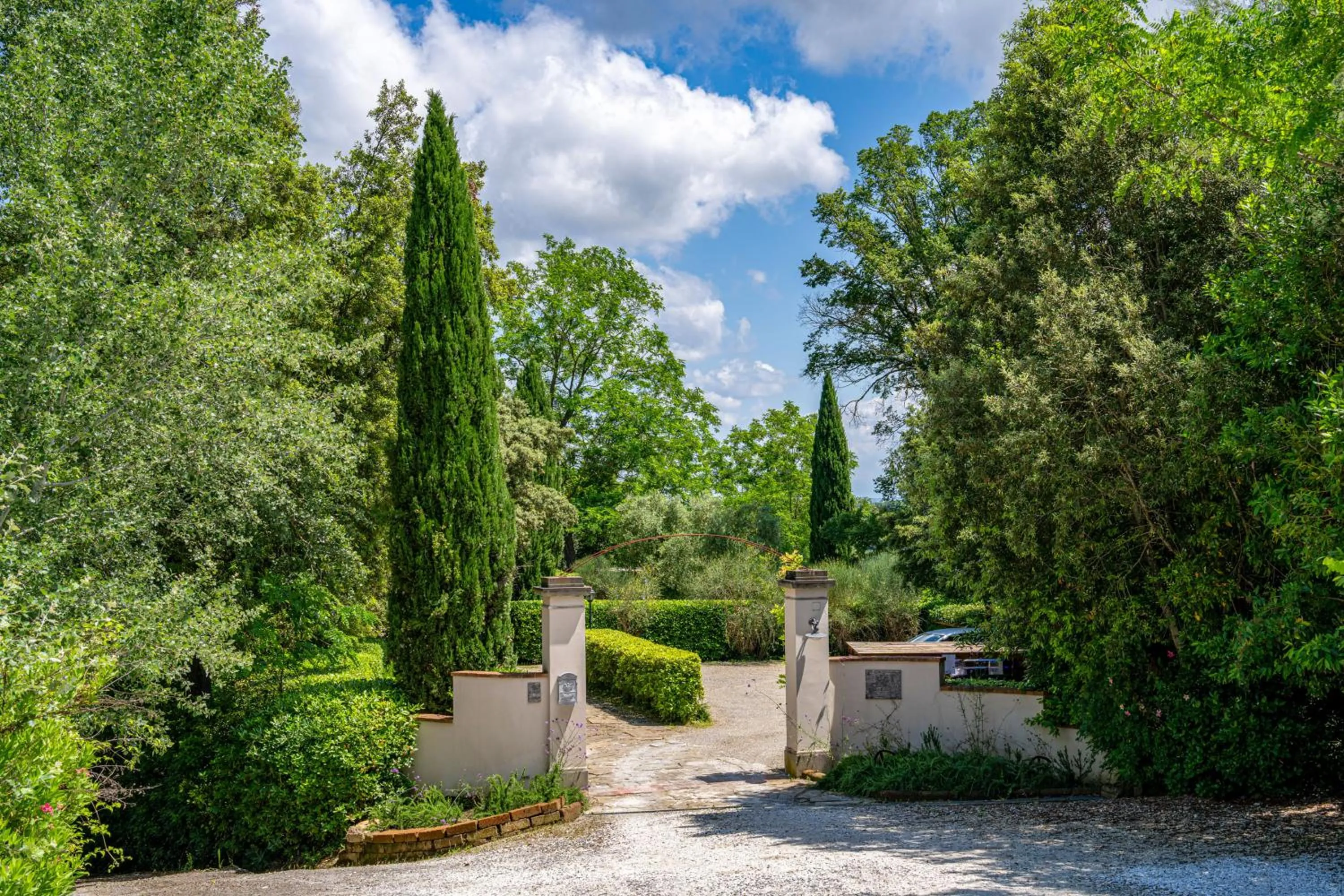 Parking in GHIZZOLO Residence - Refurbished Pool 2025