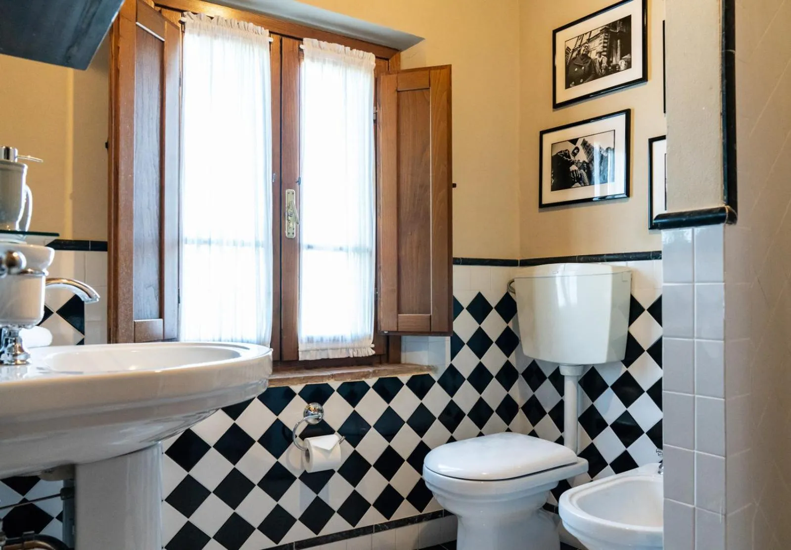 Bathroom in GHIZZOLO Residence - Refurbished Pool 2025