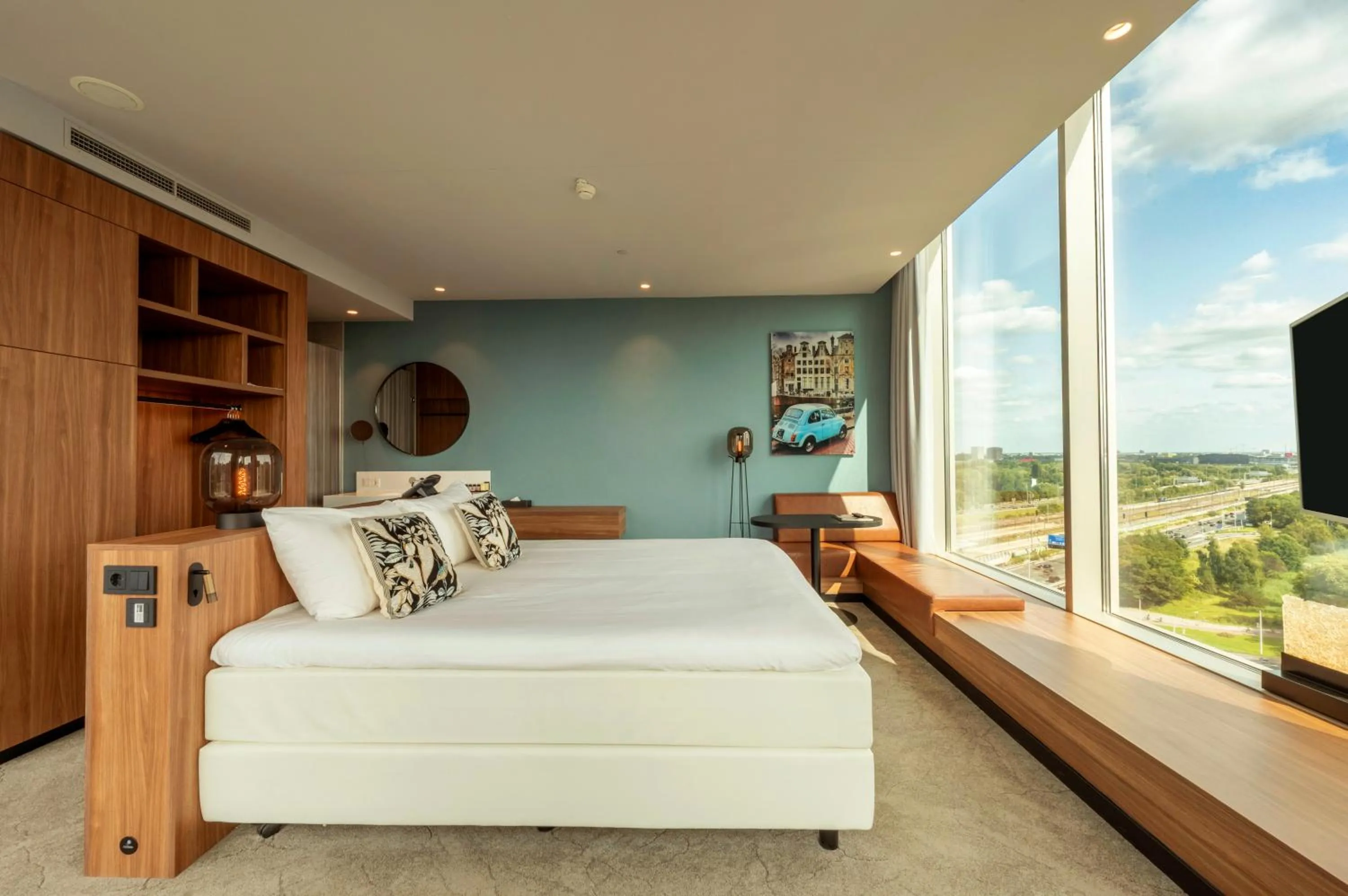 Bed in Van der Valk Hotel Amsterdam Zuidas-Rai