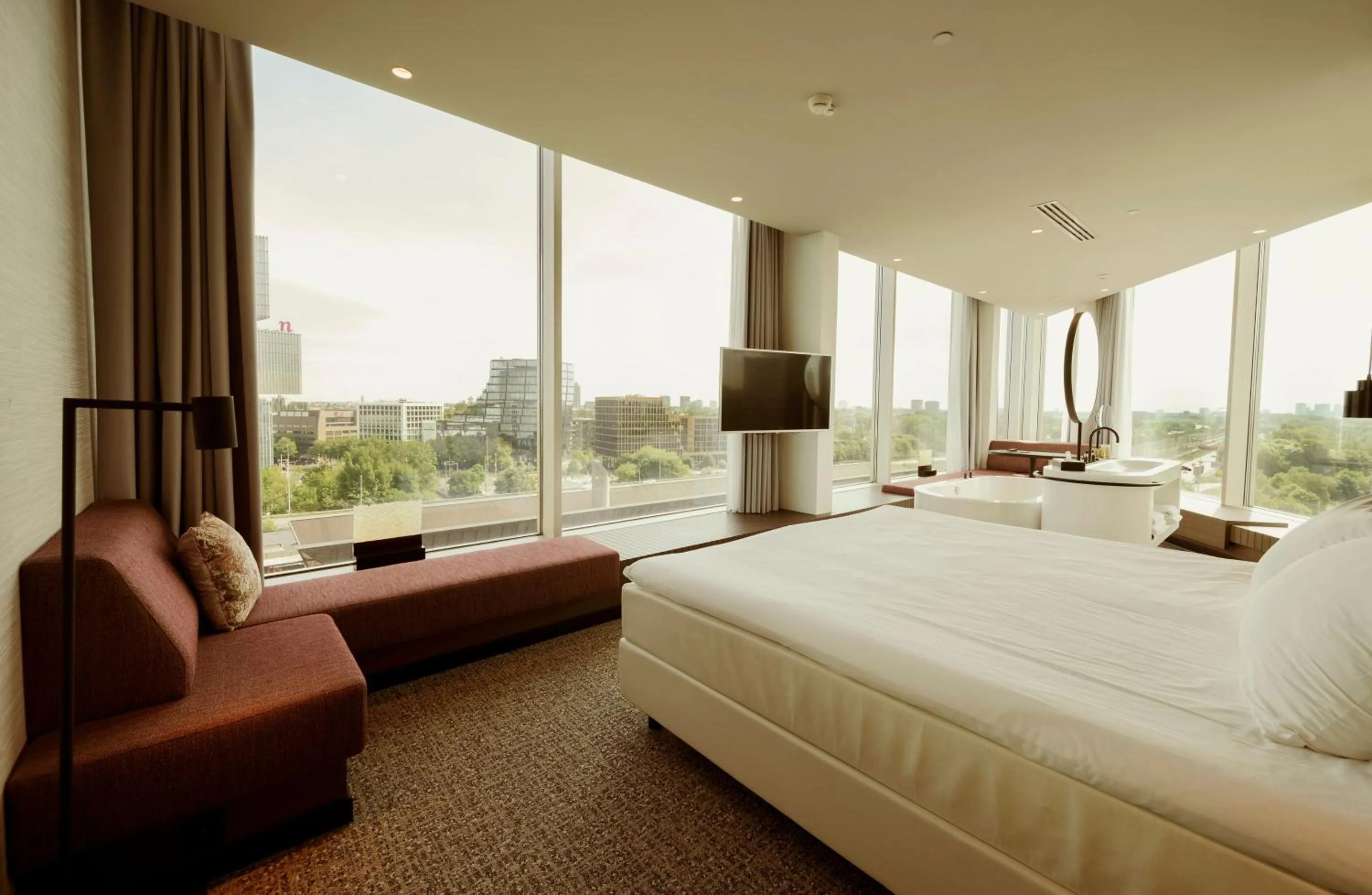 Bed in Van der Valk Hotel Amsterdam Zuidas-Rai