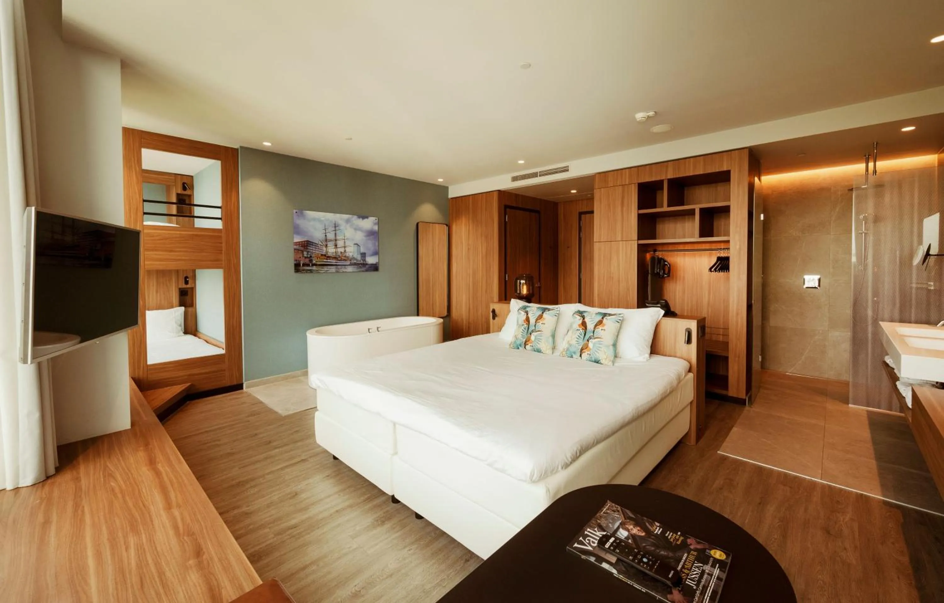 Bed in Van der Valk Hotel Amsterdam Zuidas-Rai