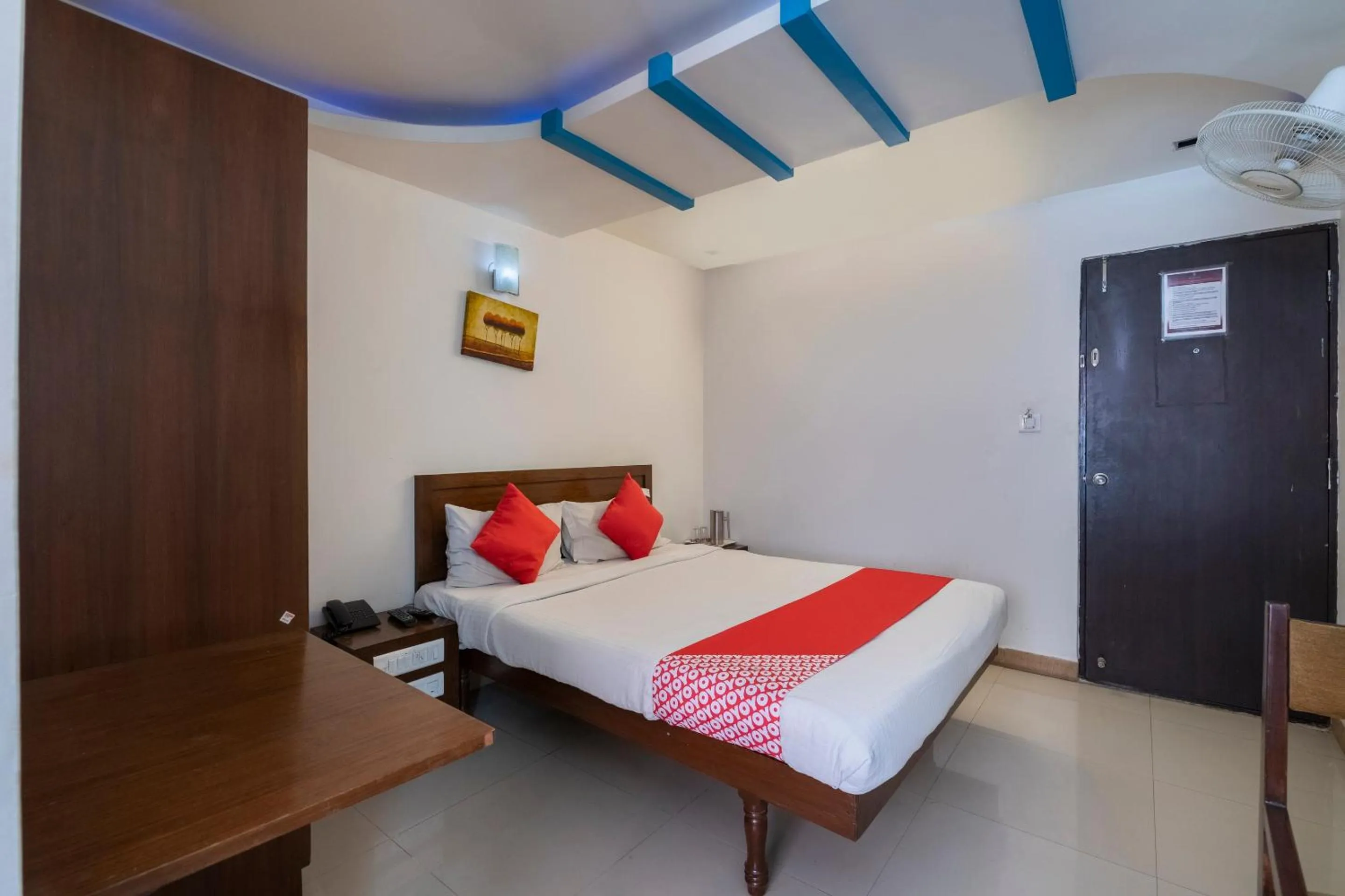 Bedroom, Bed in Hotel O The Red Velvet Opposite Novel Office Marathahalli Bridge