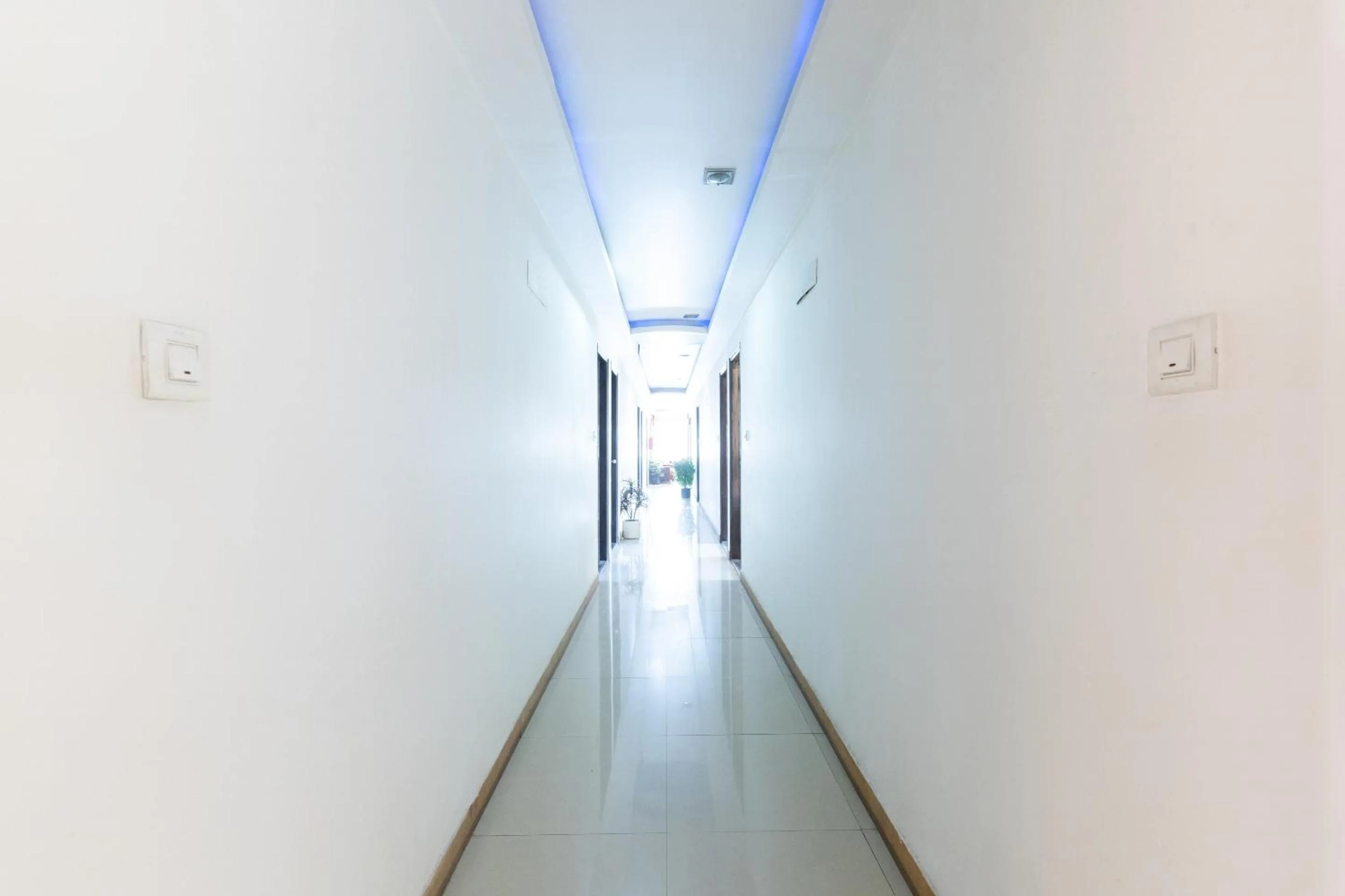 Lobby or reception in Hotel O The Red Velvet Opposite Novel Office Marathahalli Bridge