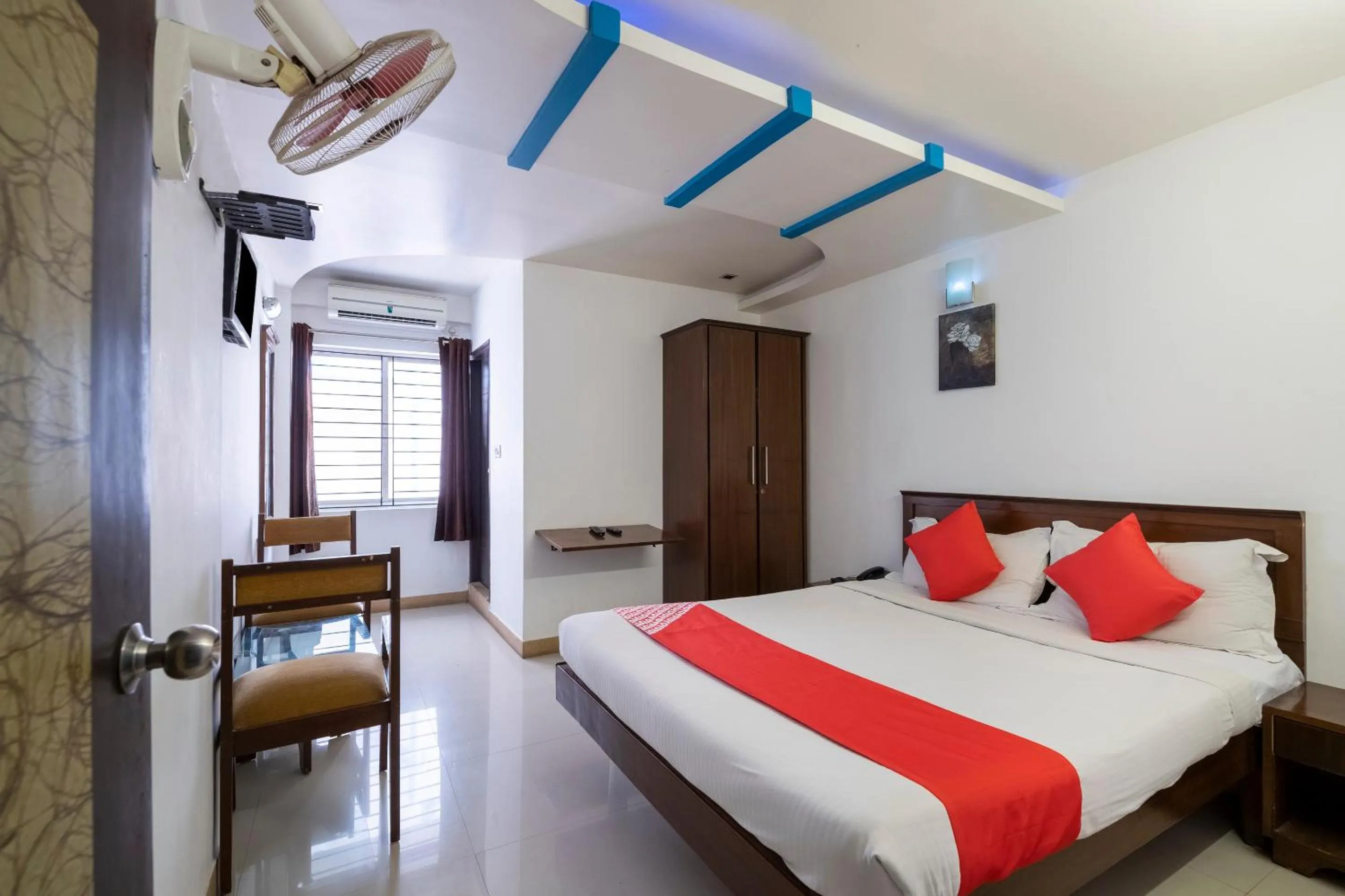 Bedroom, Bed in Hotel O The Red Velvet Opposite Novel Office Marathahalli Bridge