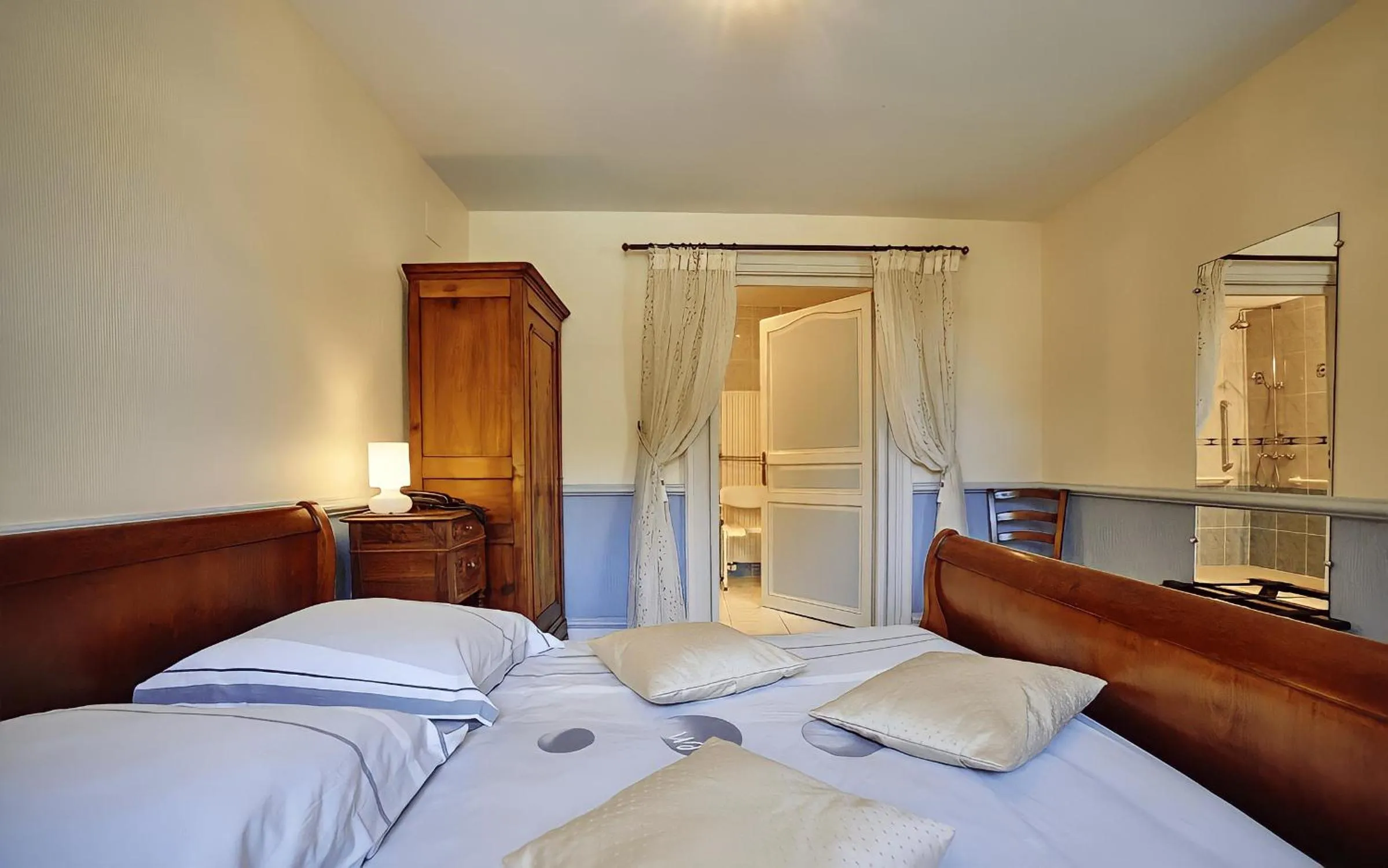 Bed in Château de la Richerie - proche Puy du Fou