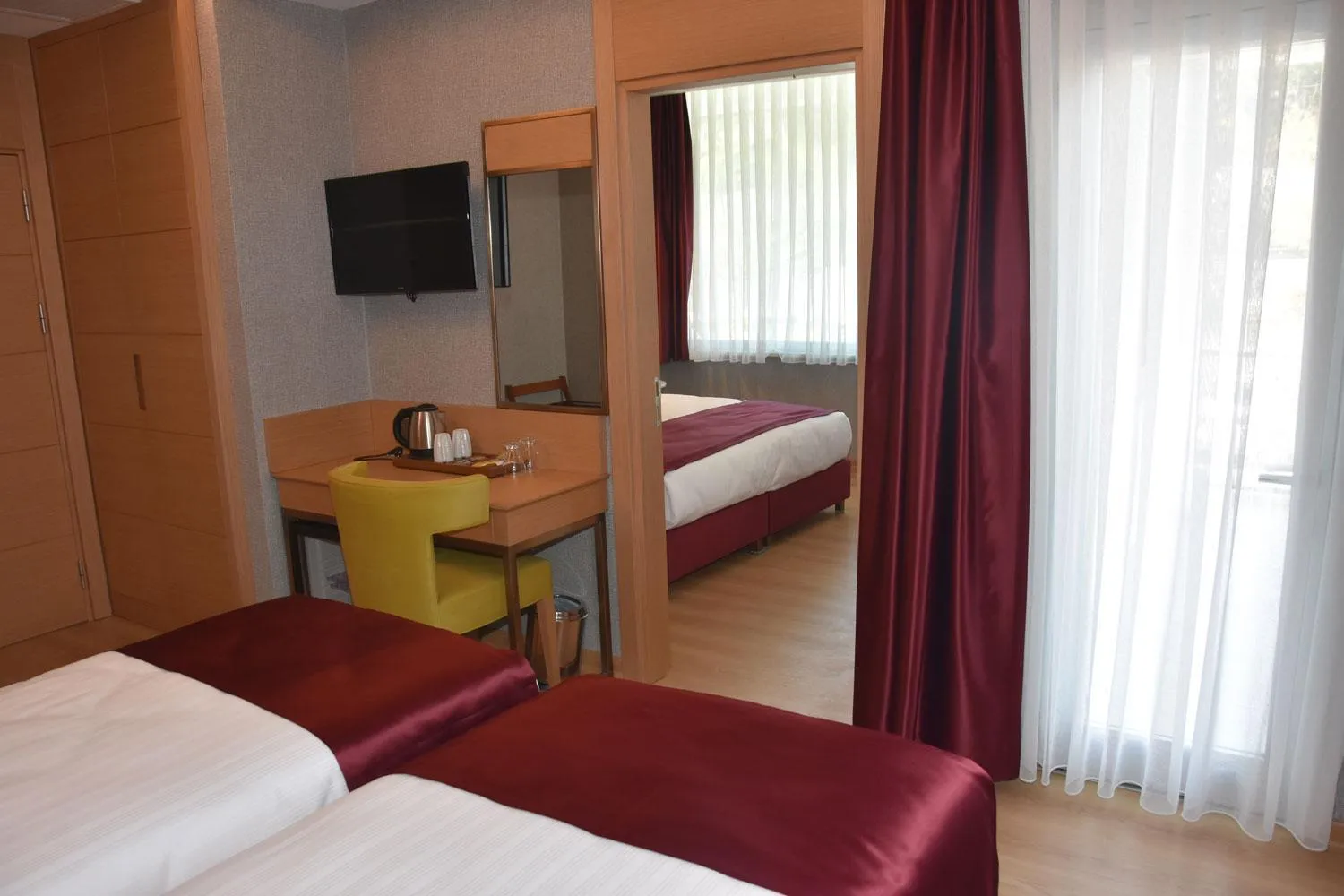 Bed in My Garden Hotel