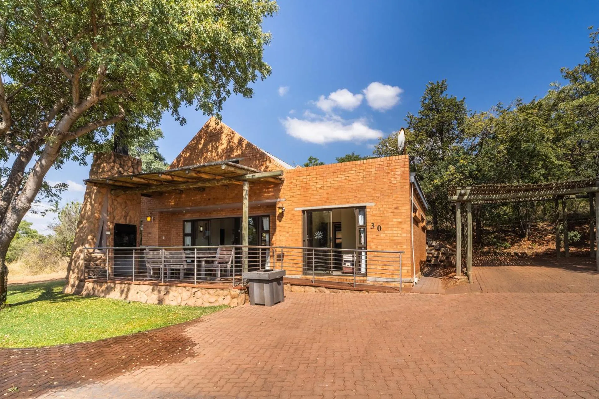 Property building in ATKV Buffelspoort