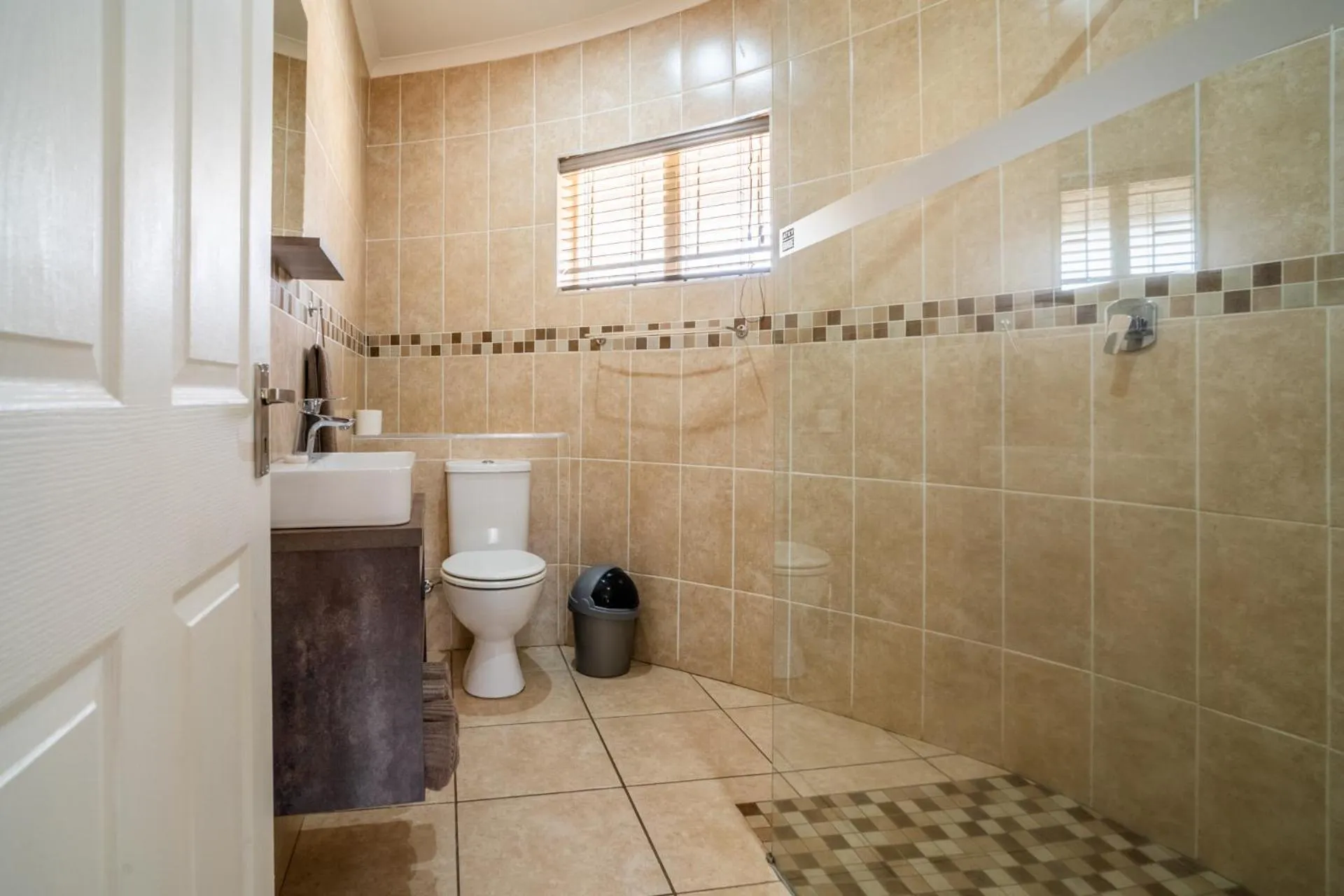 Shower in ATKV Buffelspoort