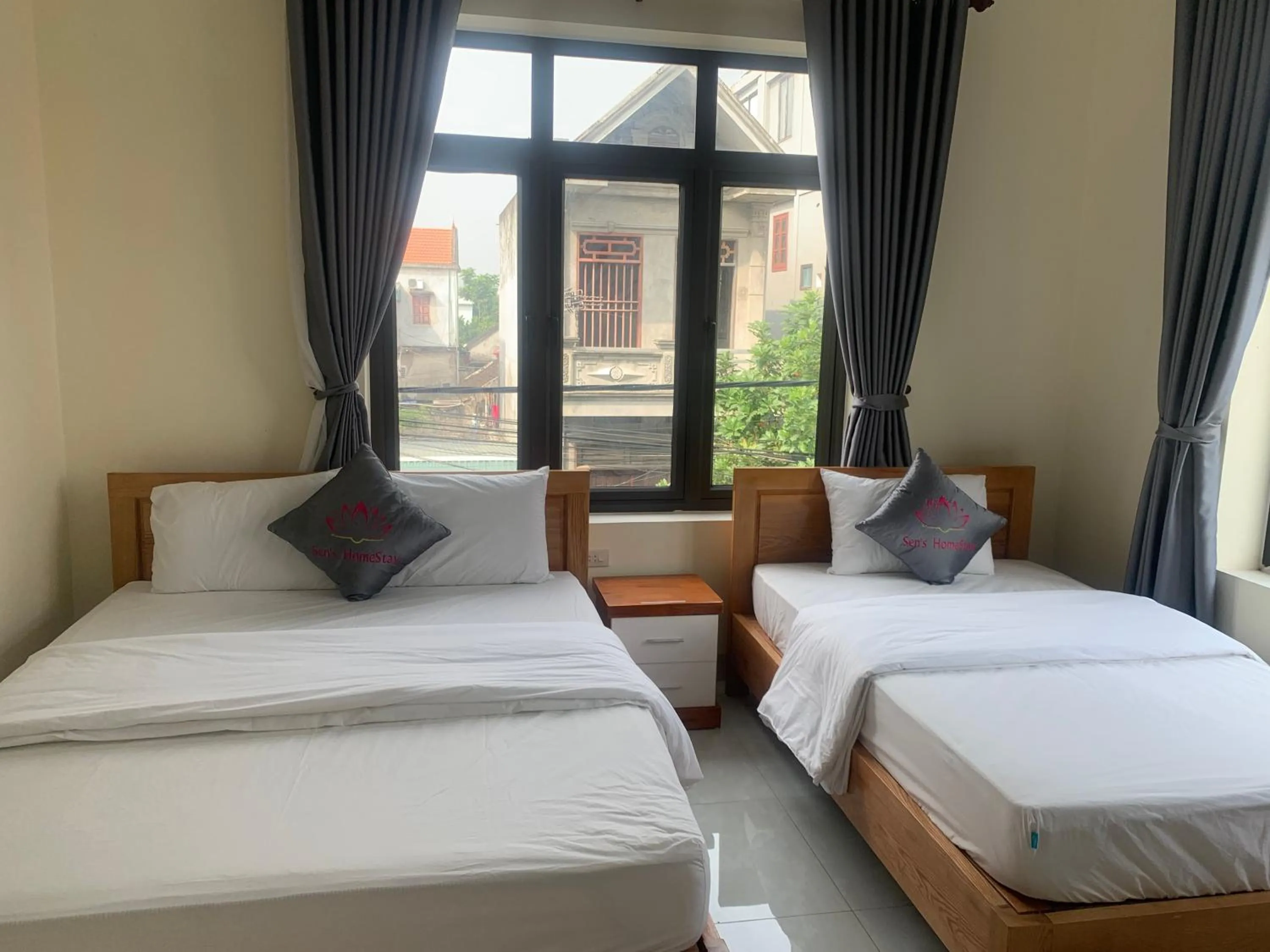 Bed in Sen's Homestay