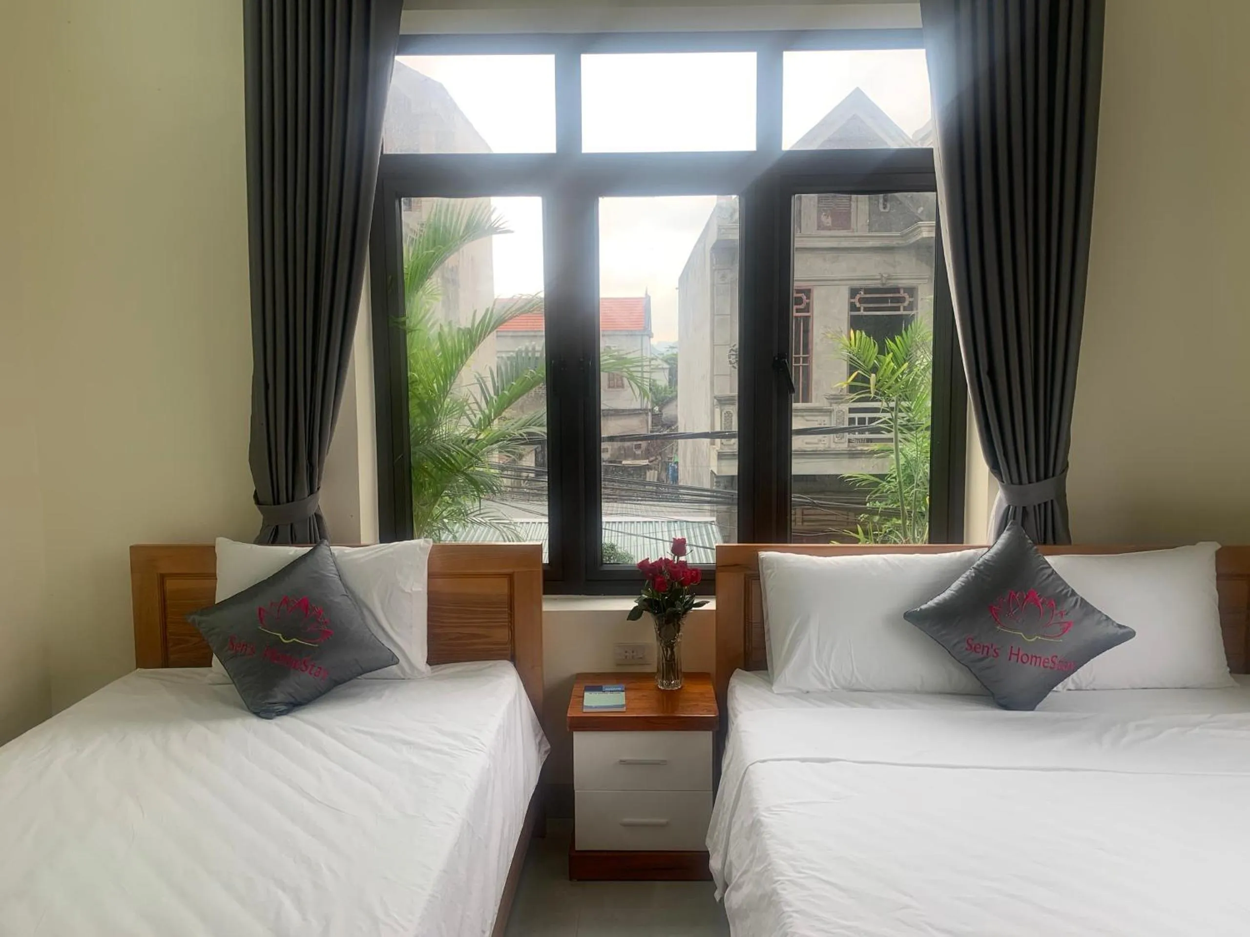 Bed in Sen's Homestay