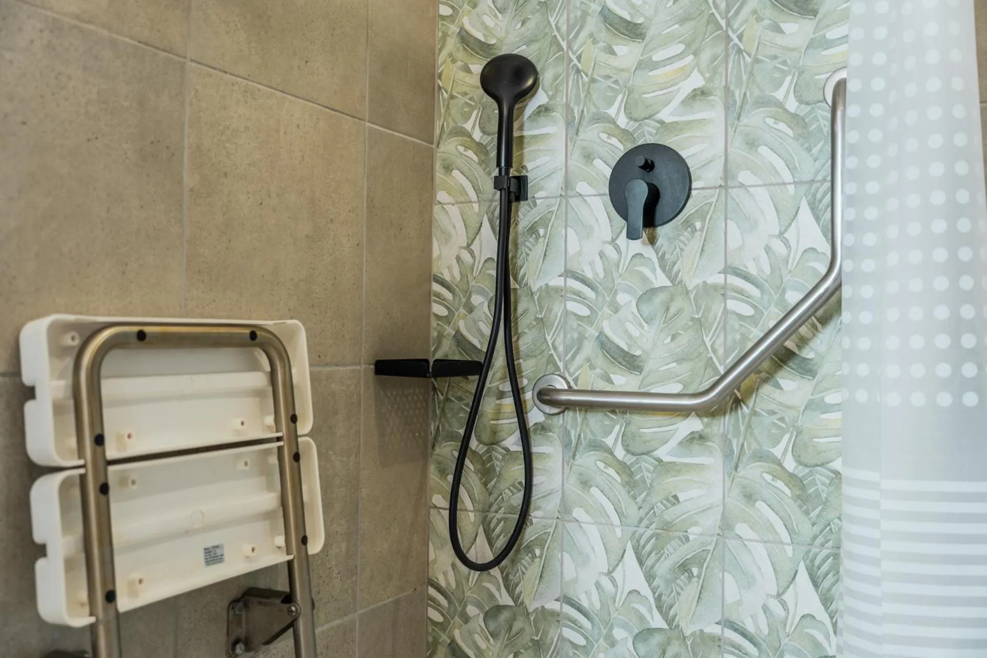 Shower in ATKV Goudini Spa