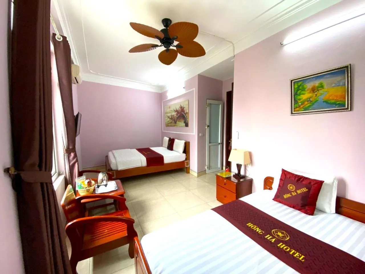 Bed in Hong Ha Airport Hotel