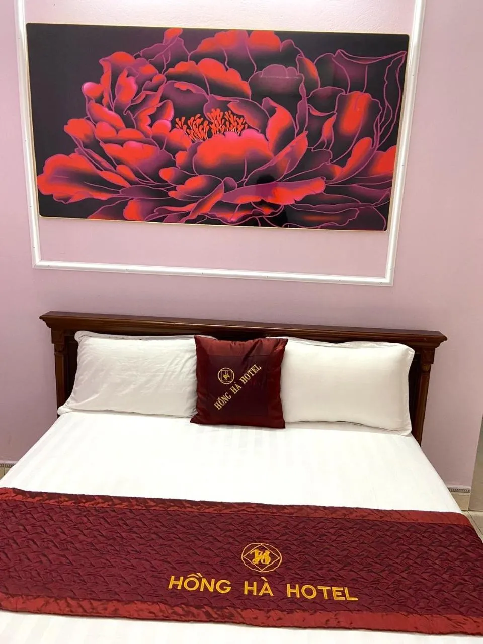 Bed in Hong Ha Airport Hotel