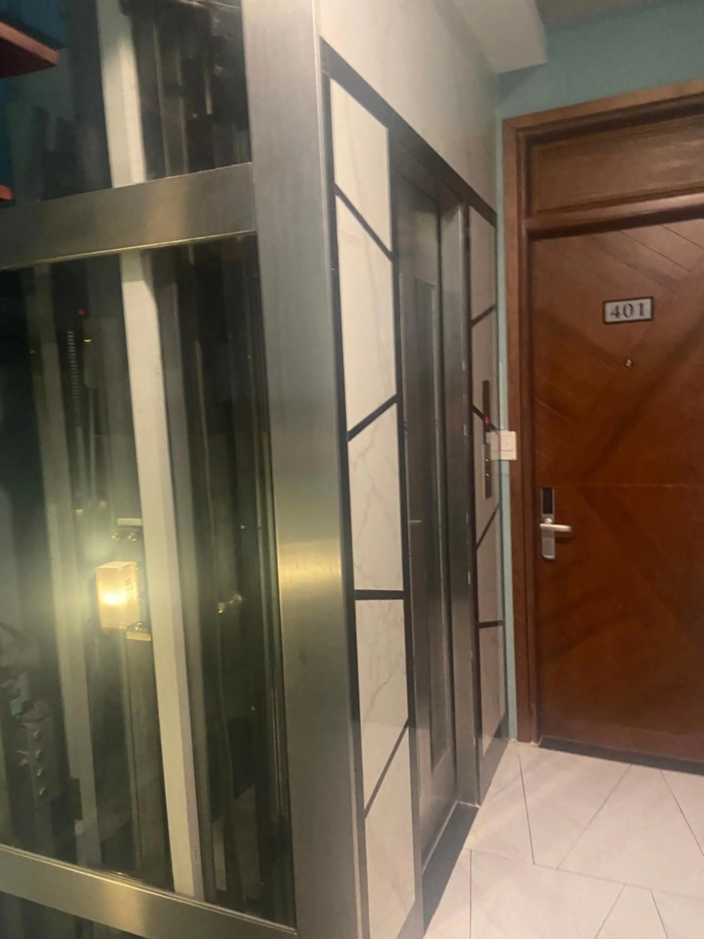 elevator in Hong Ha Airport Hotel