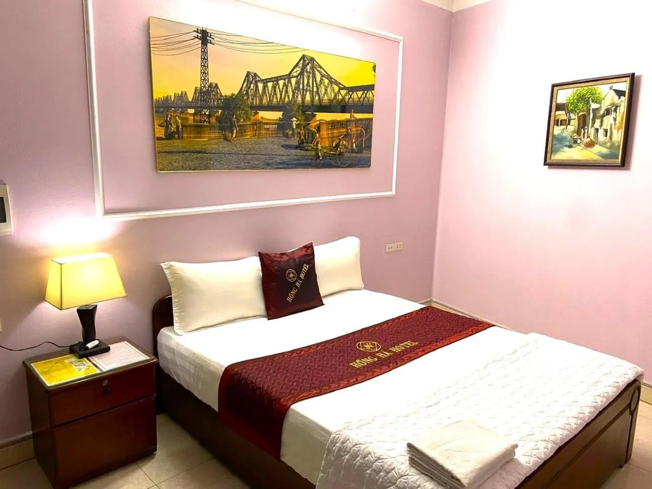 Bed in Hong Ha Airport Hotel