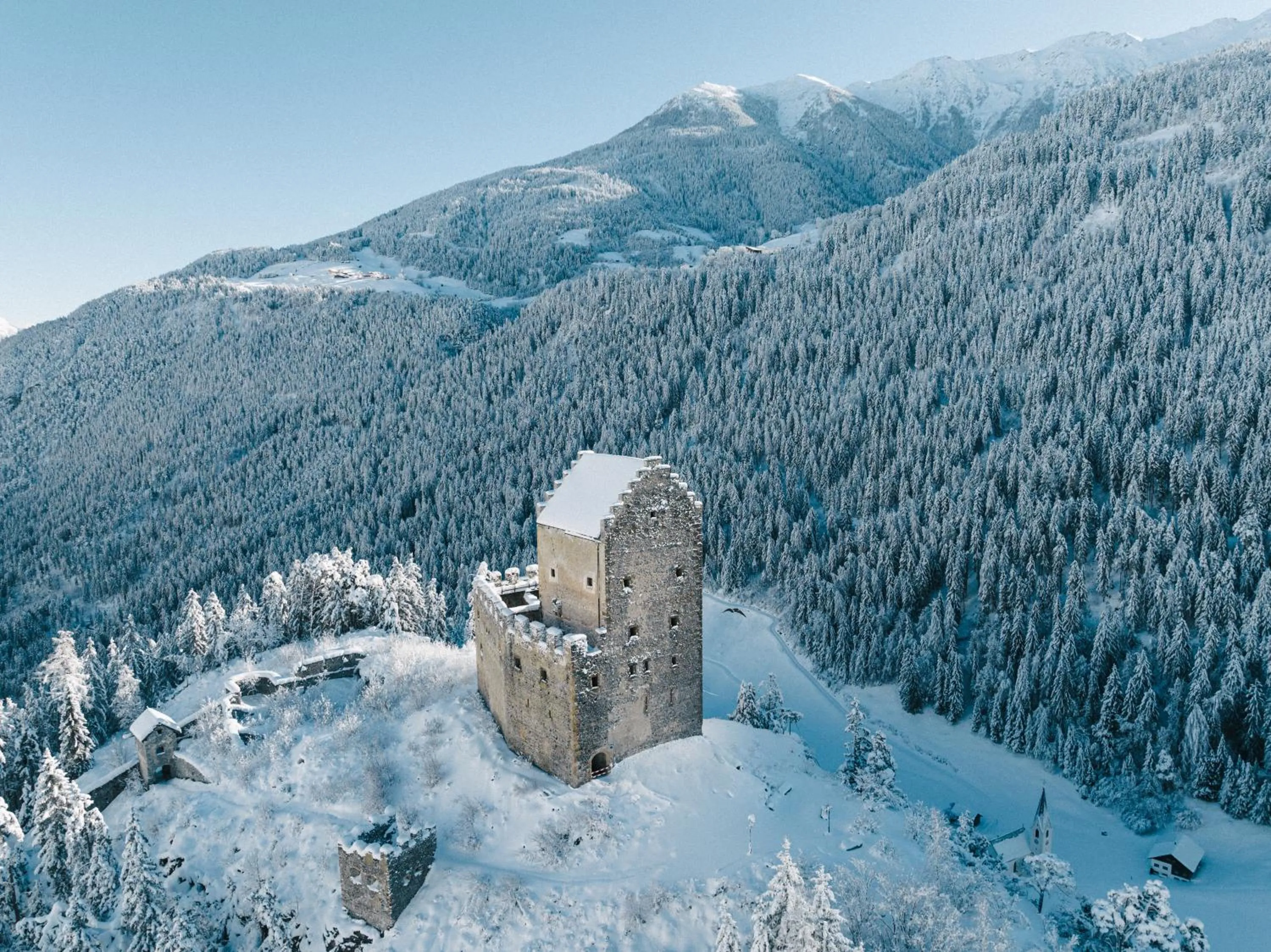 Hiking in Klostergut Kronburg